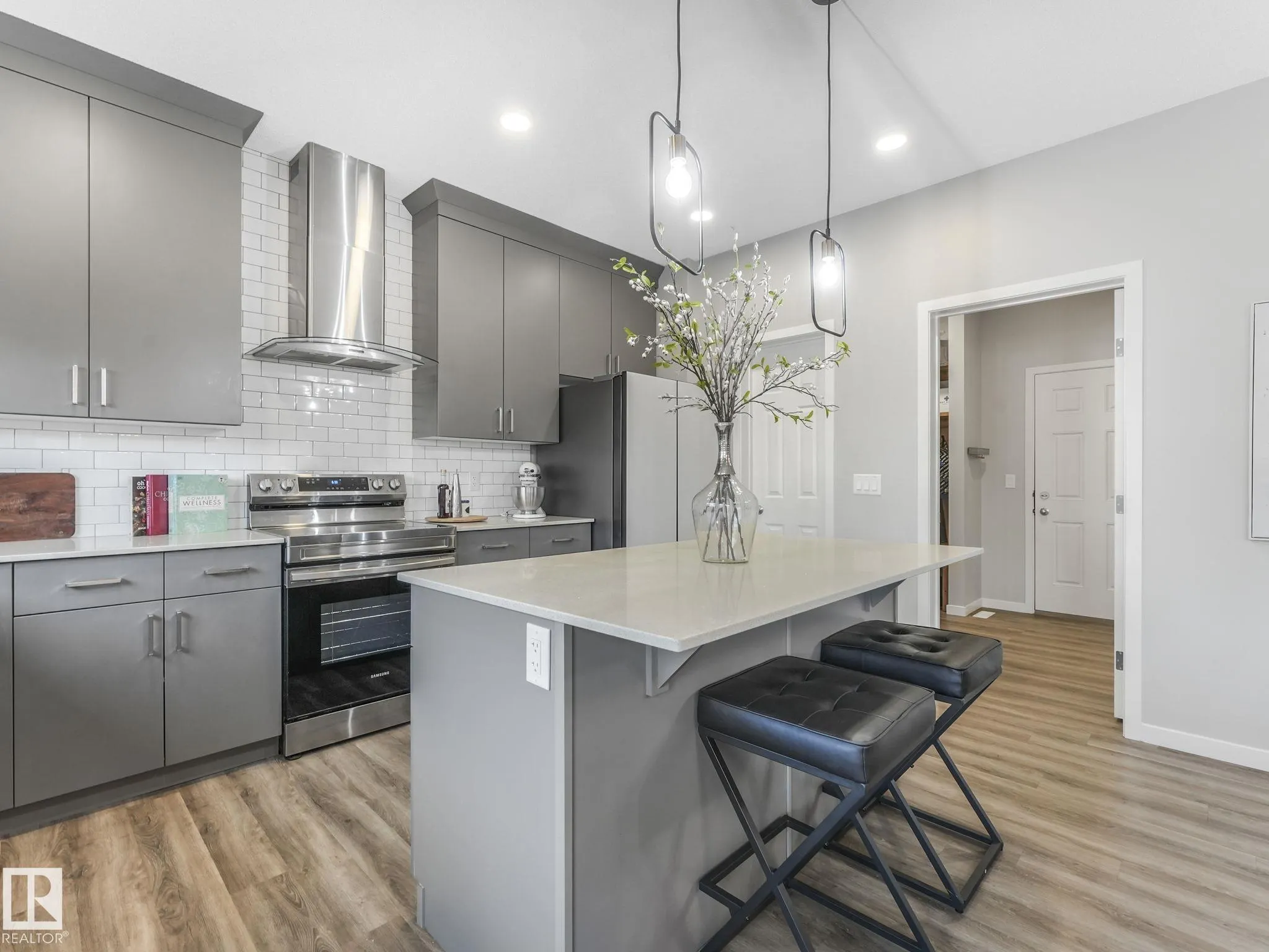 10 AUTUMNWOOD Crescent