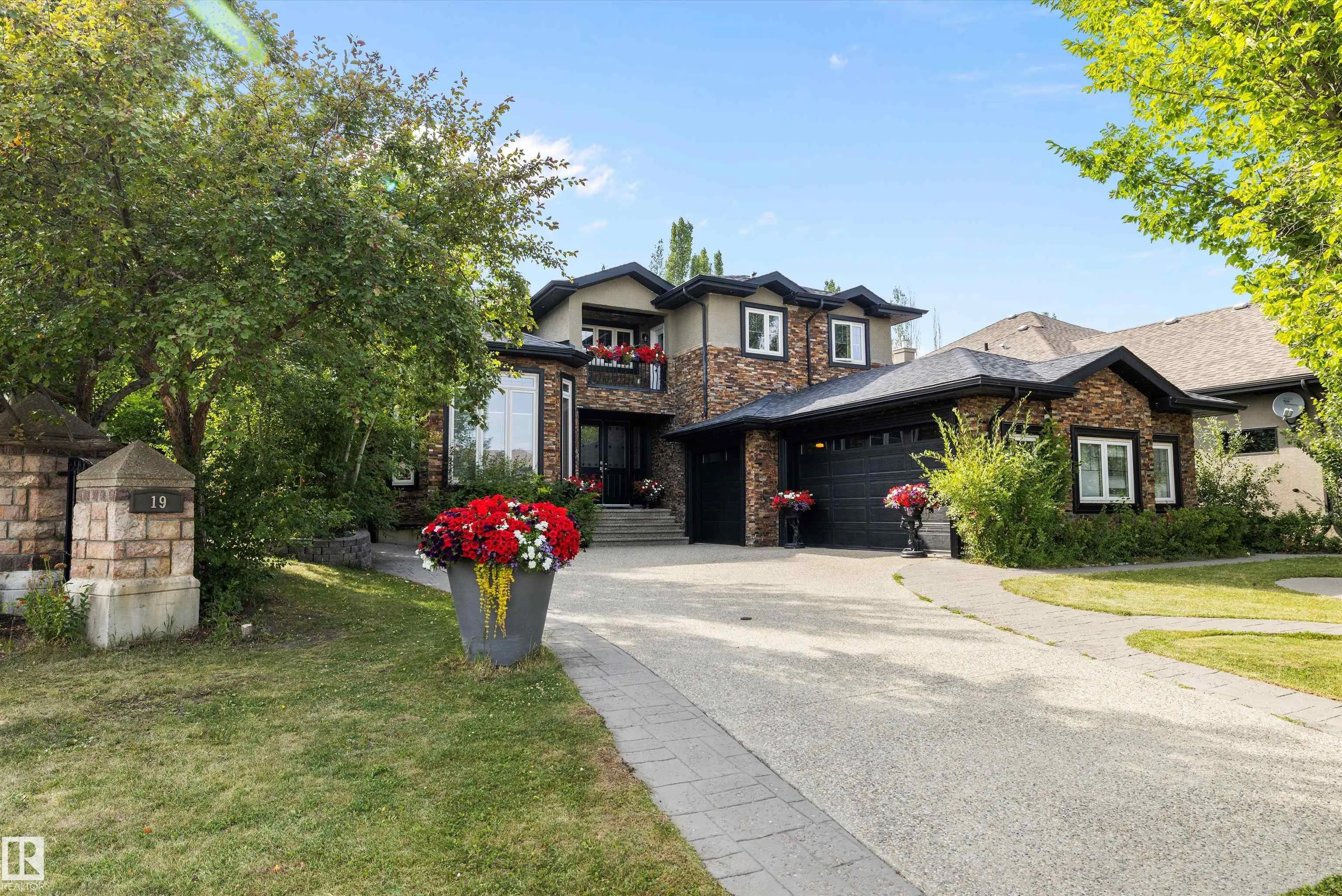 19 OAK Point(e)