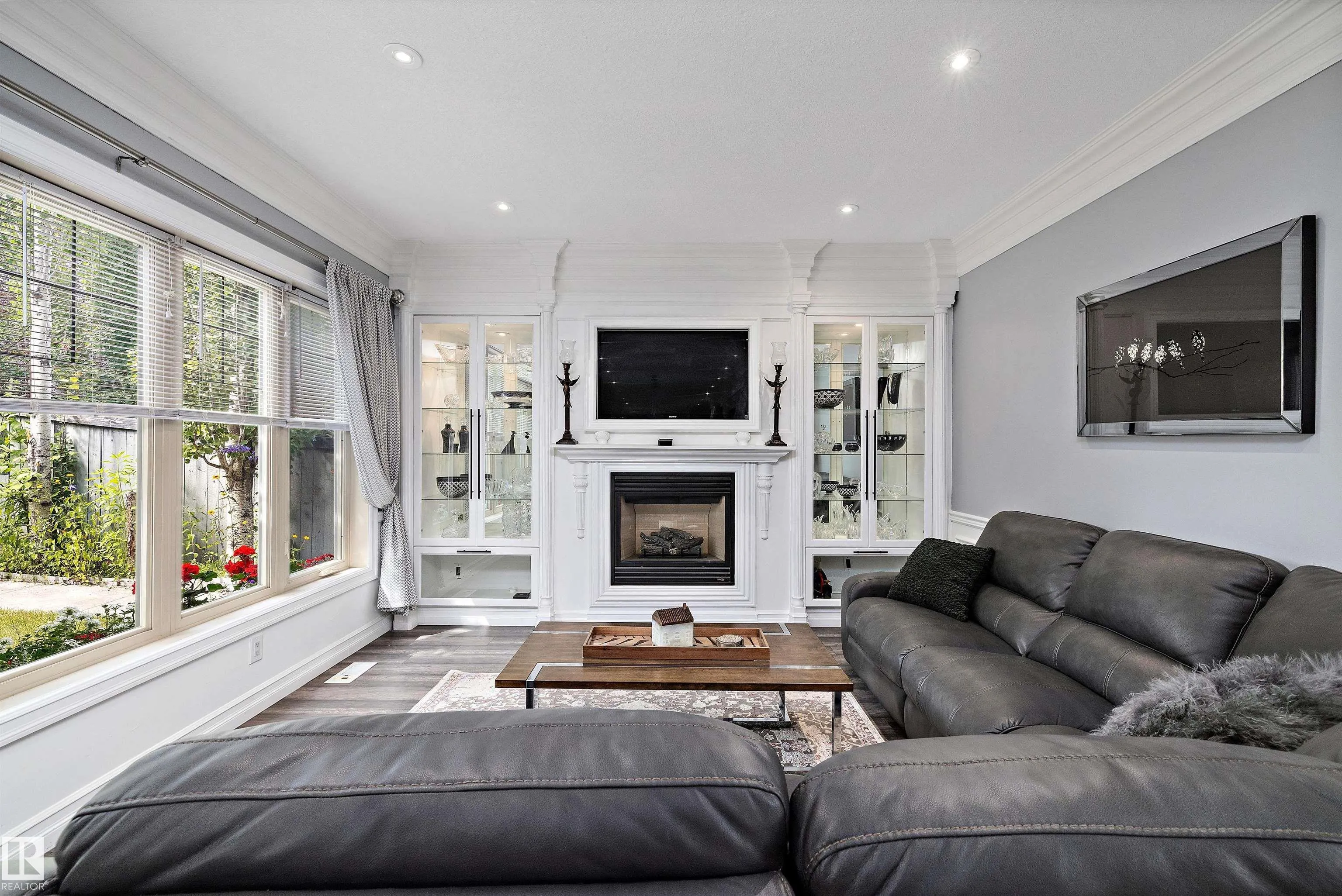 19 OAK Point(e)