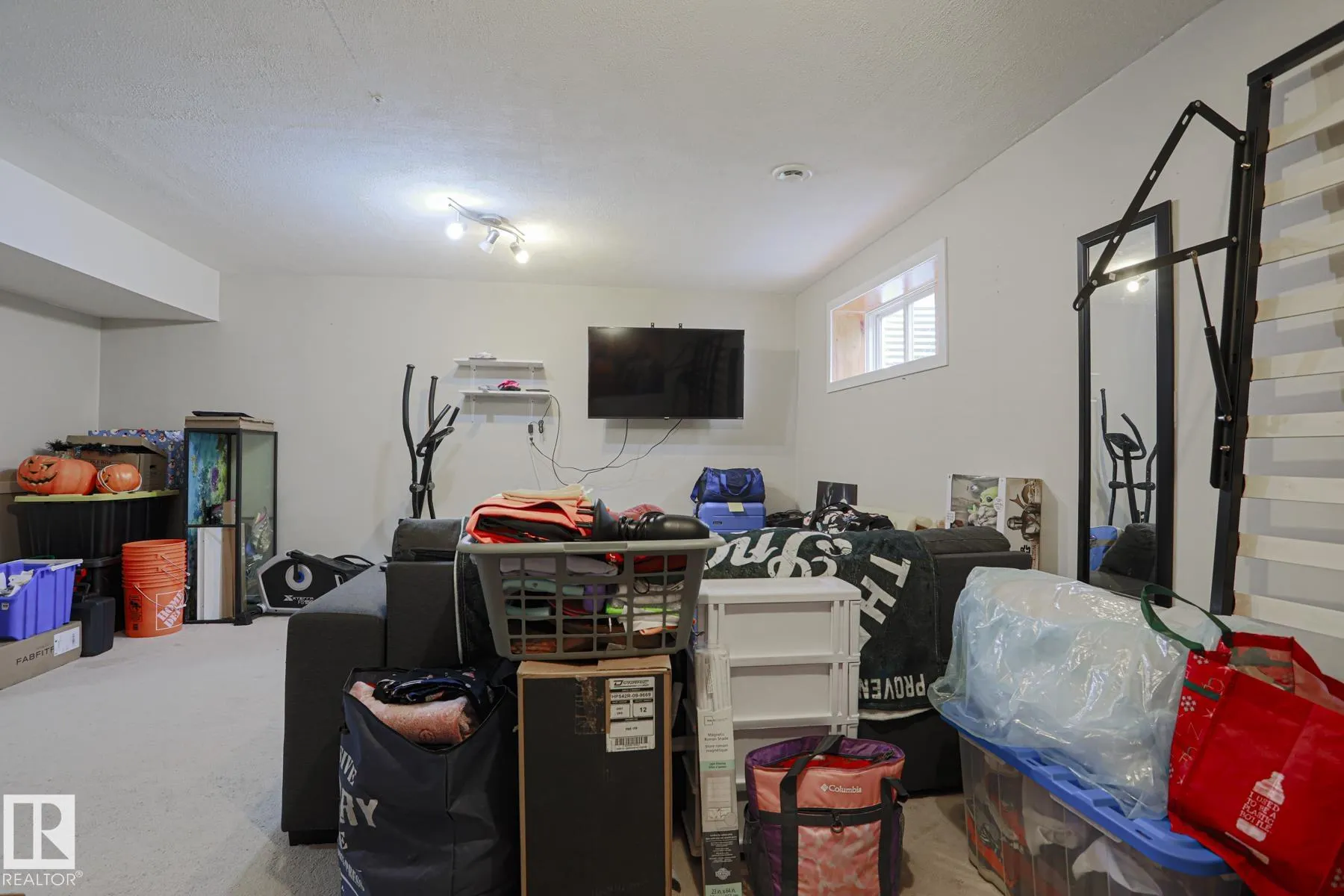 141 MCLAUGHLIN Drive