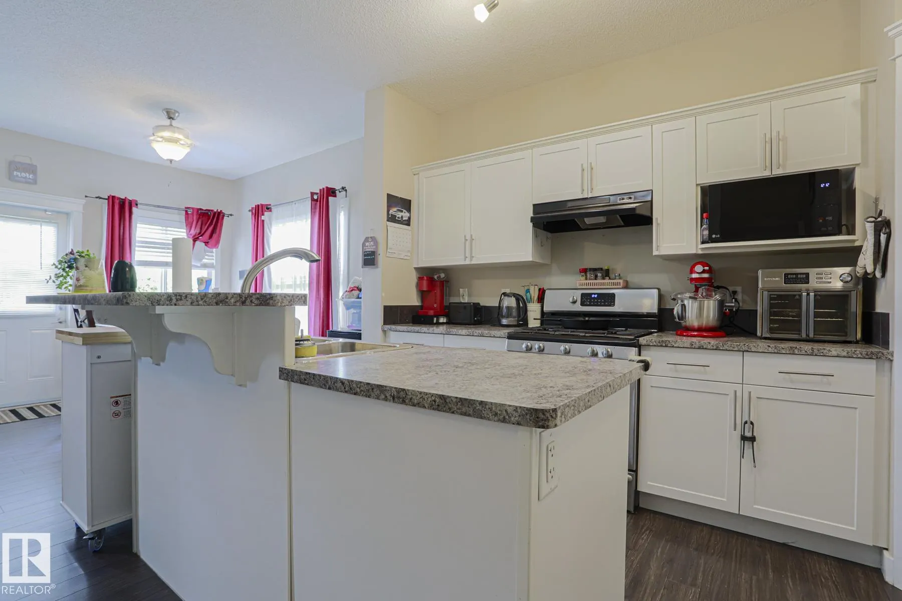 141 MCLAUGHLIN Drive