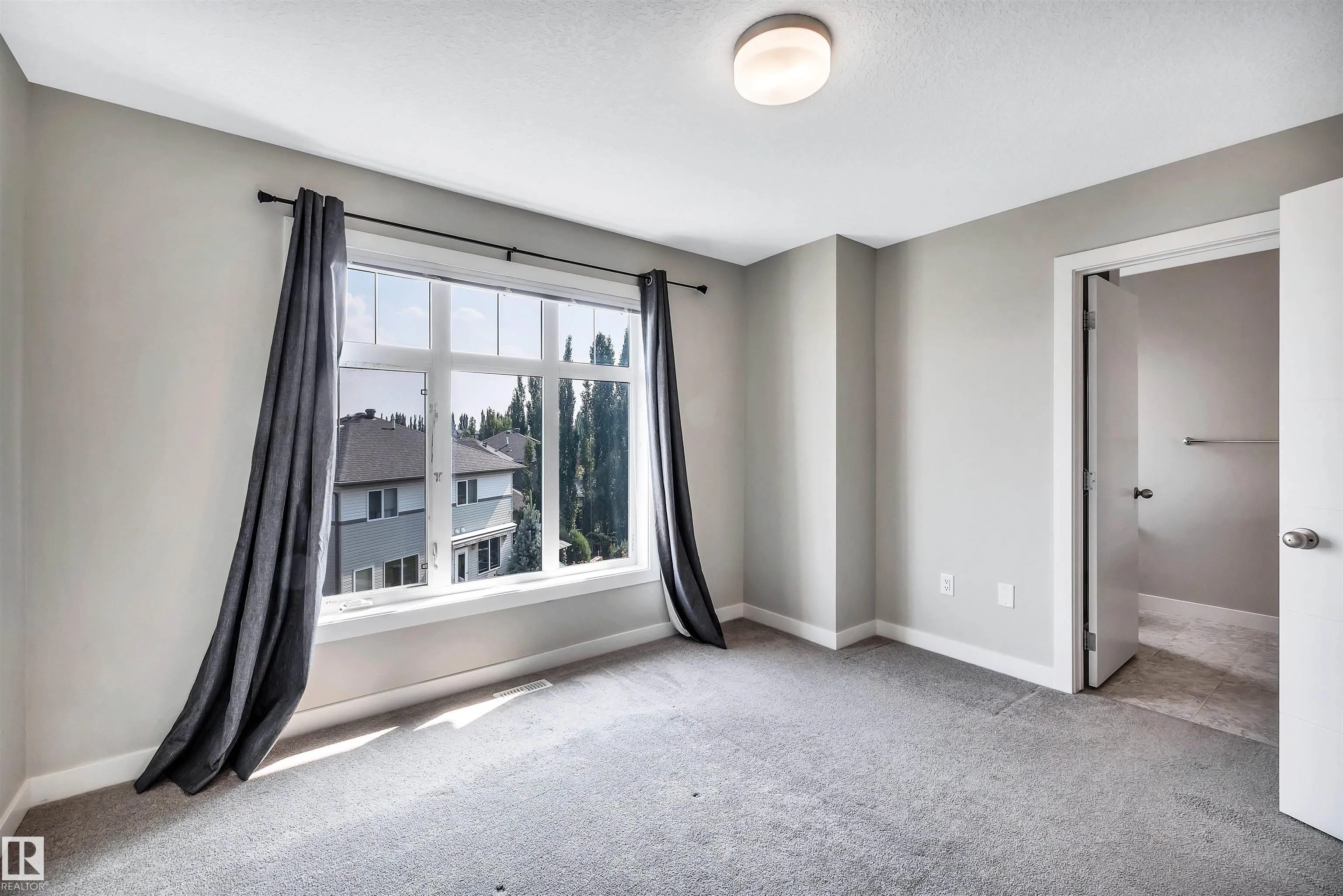 600 BELLEROSE Drive