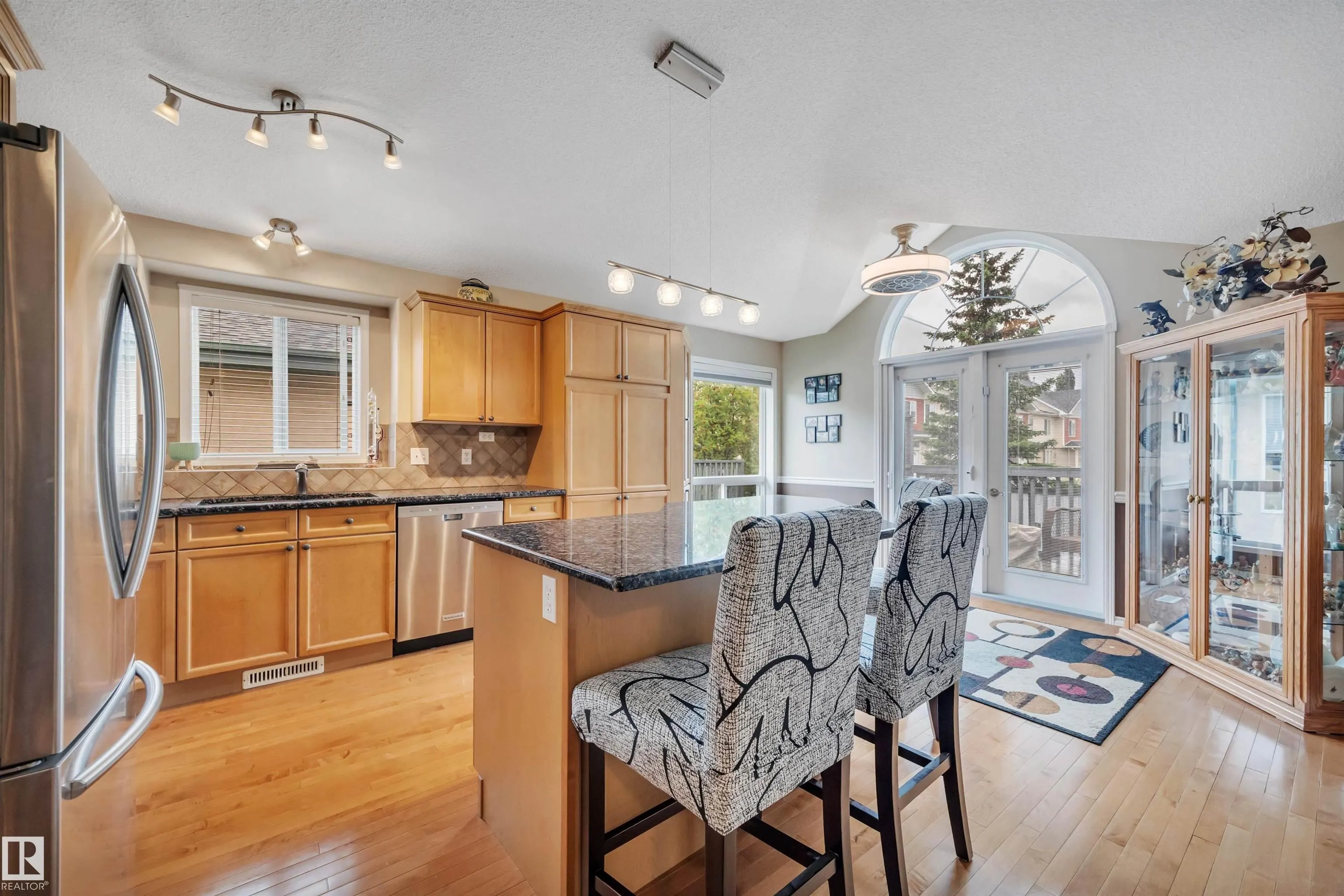 102 BRIDGEPORT Crossing