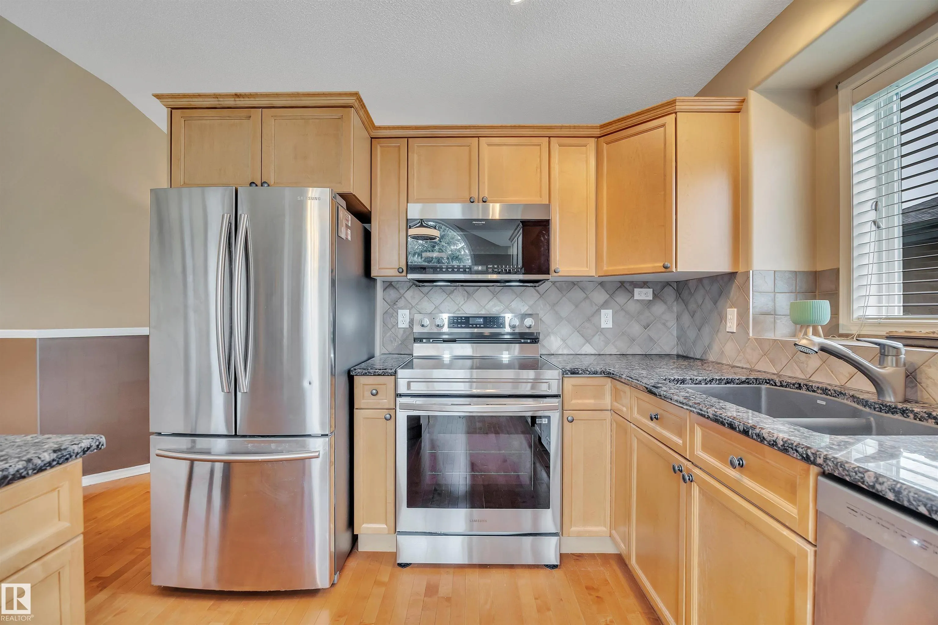 102 BRIDGEPORT Crossing