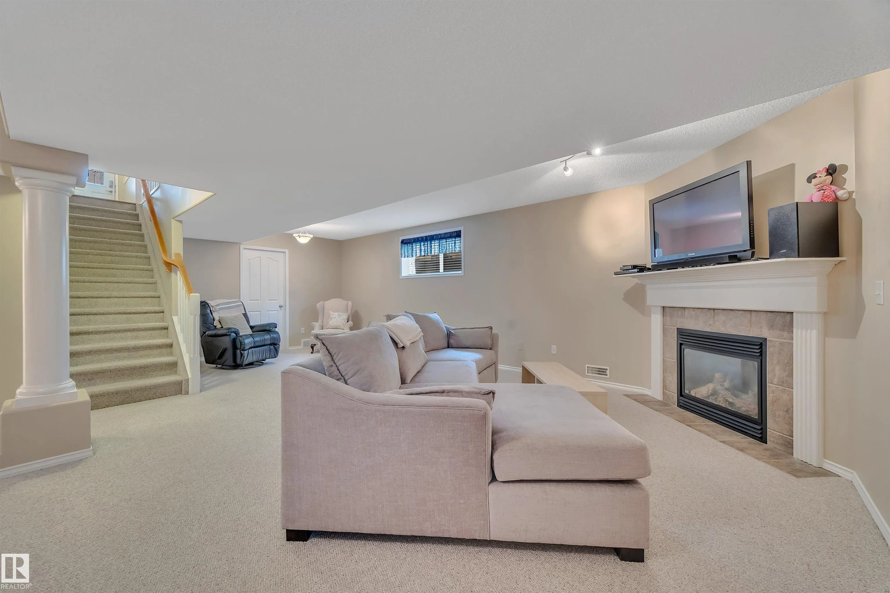 102 BRIDGEPORT Crossing
