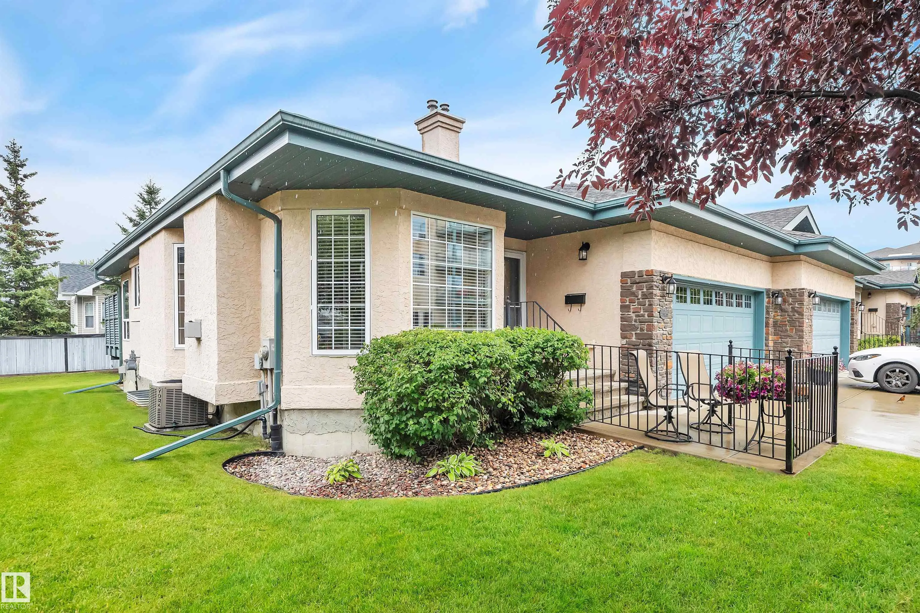 102 BRIDGEPORT Crossing