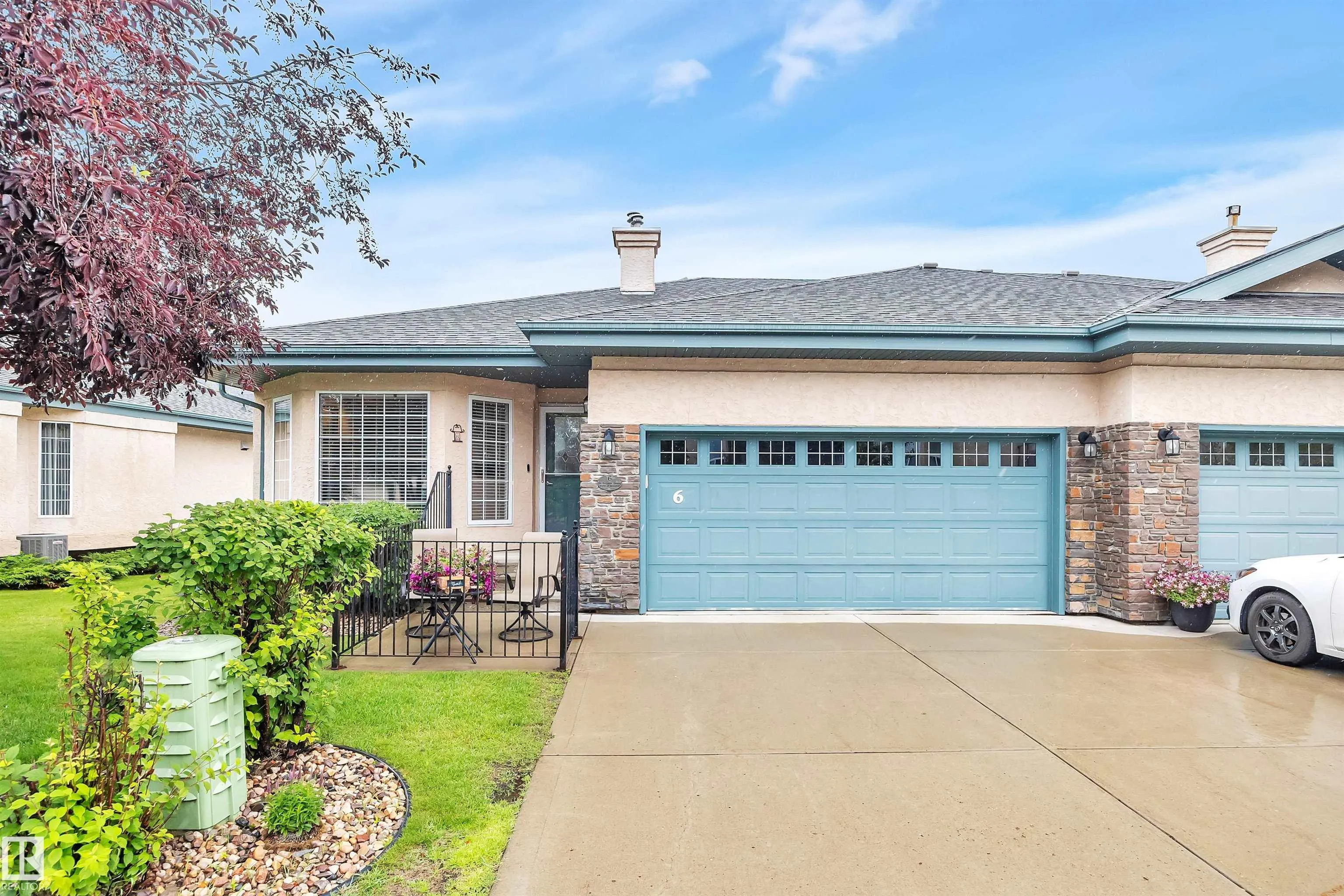 102 BRIDGEPORT Crossing