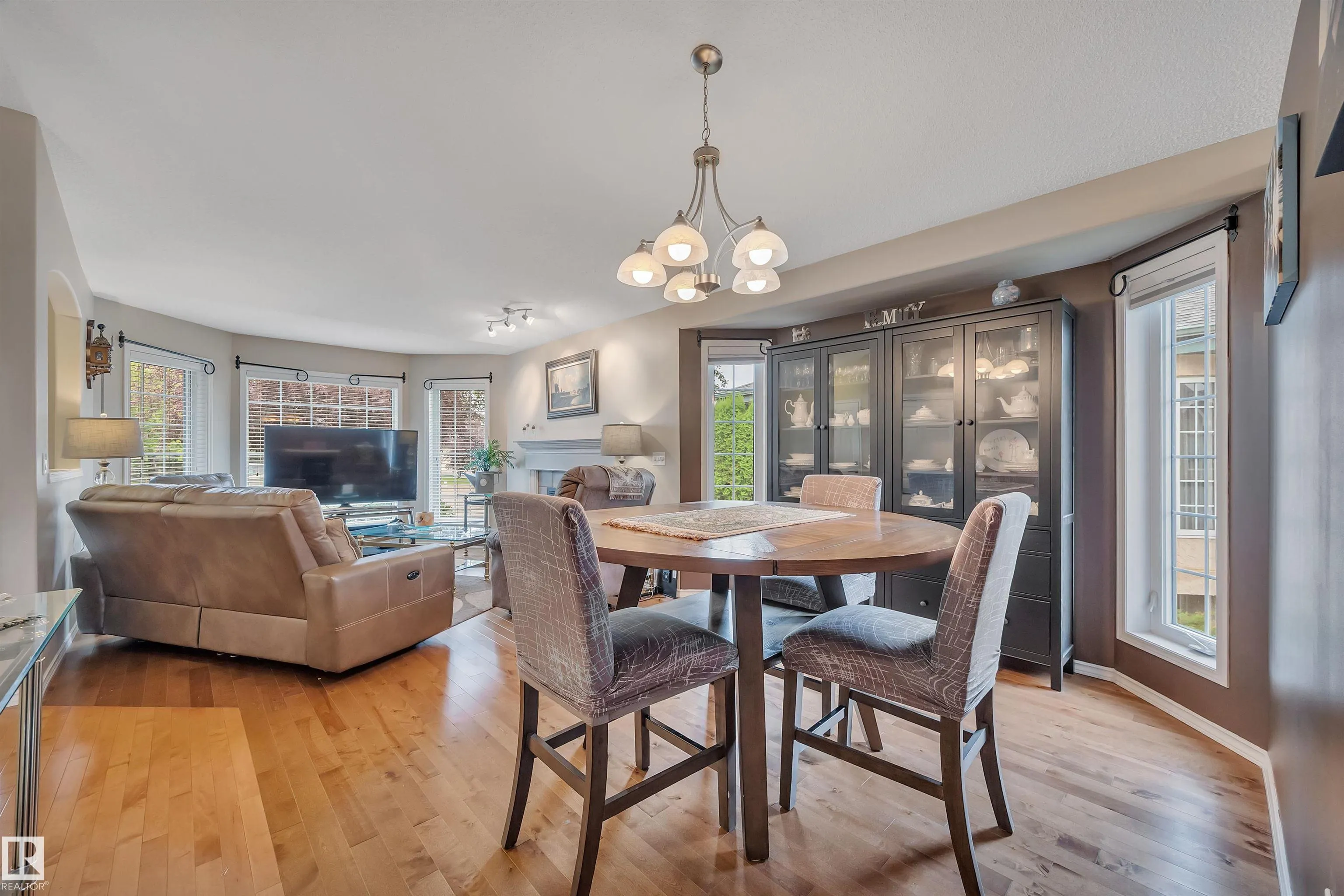 102 BRIDGEPORT Crossing