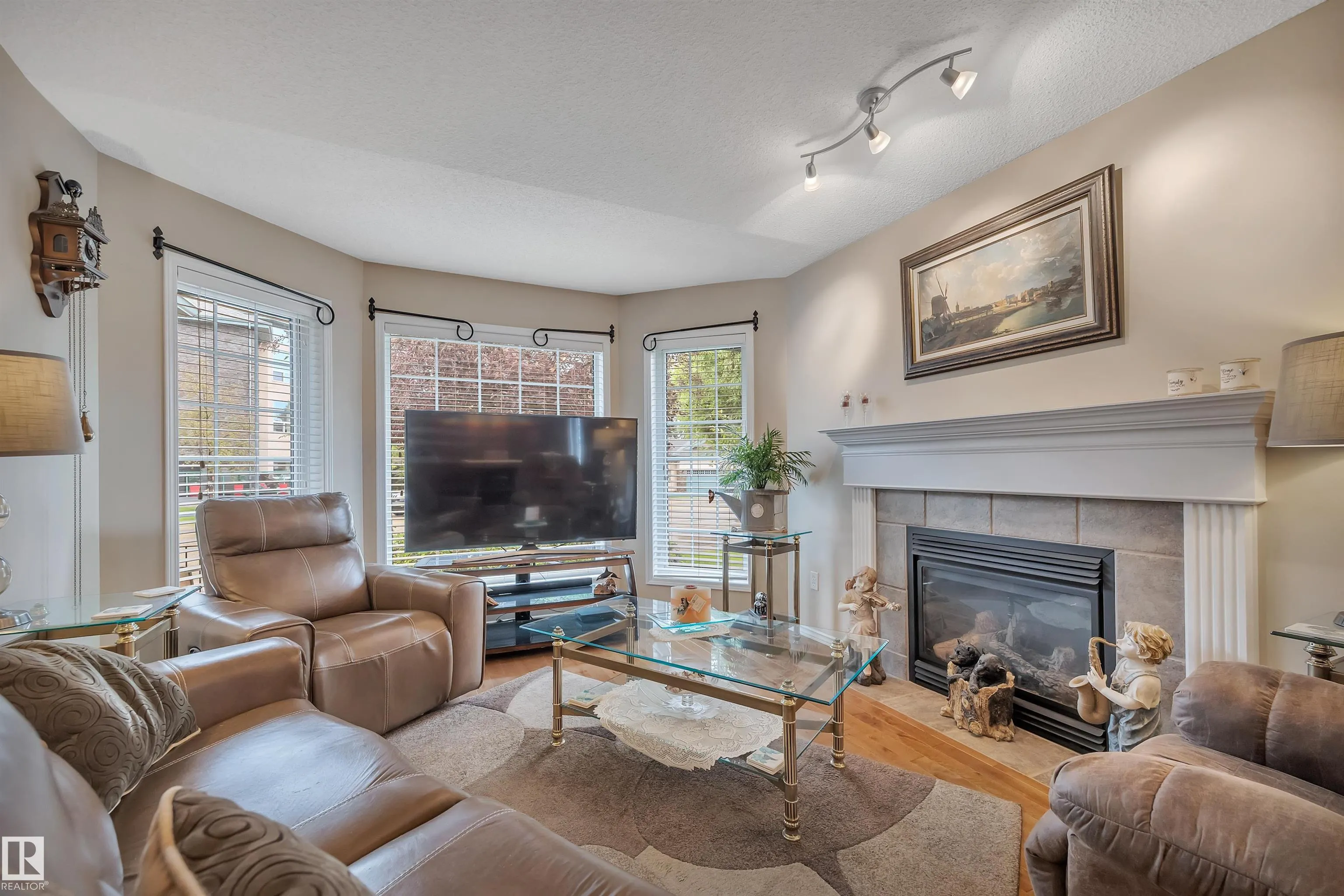 102 BRIDGEPORT Crossing