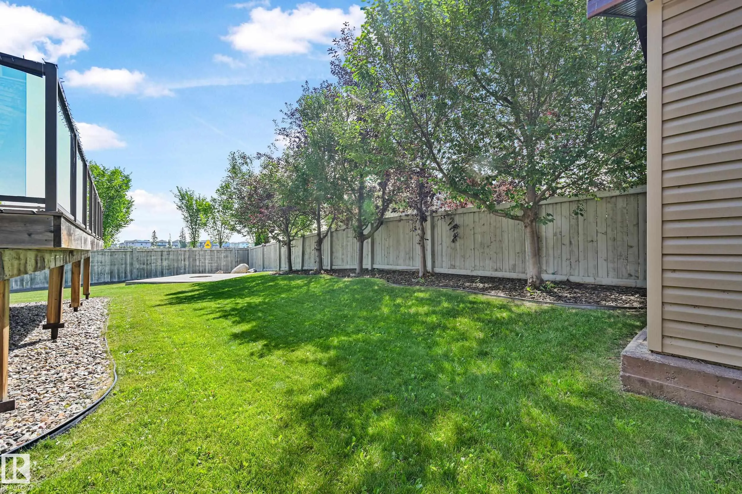 1213 ADAMSON Drive