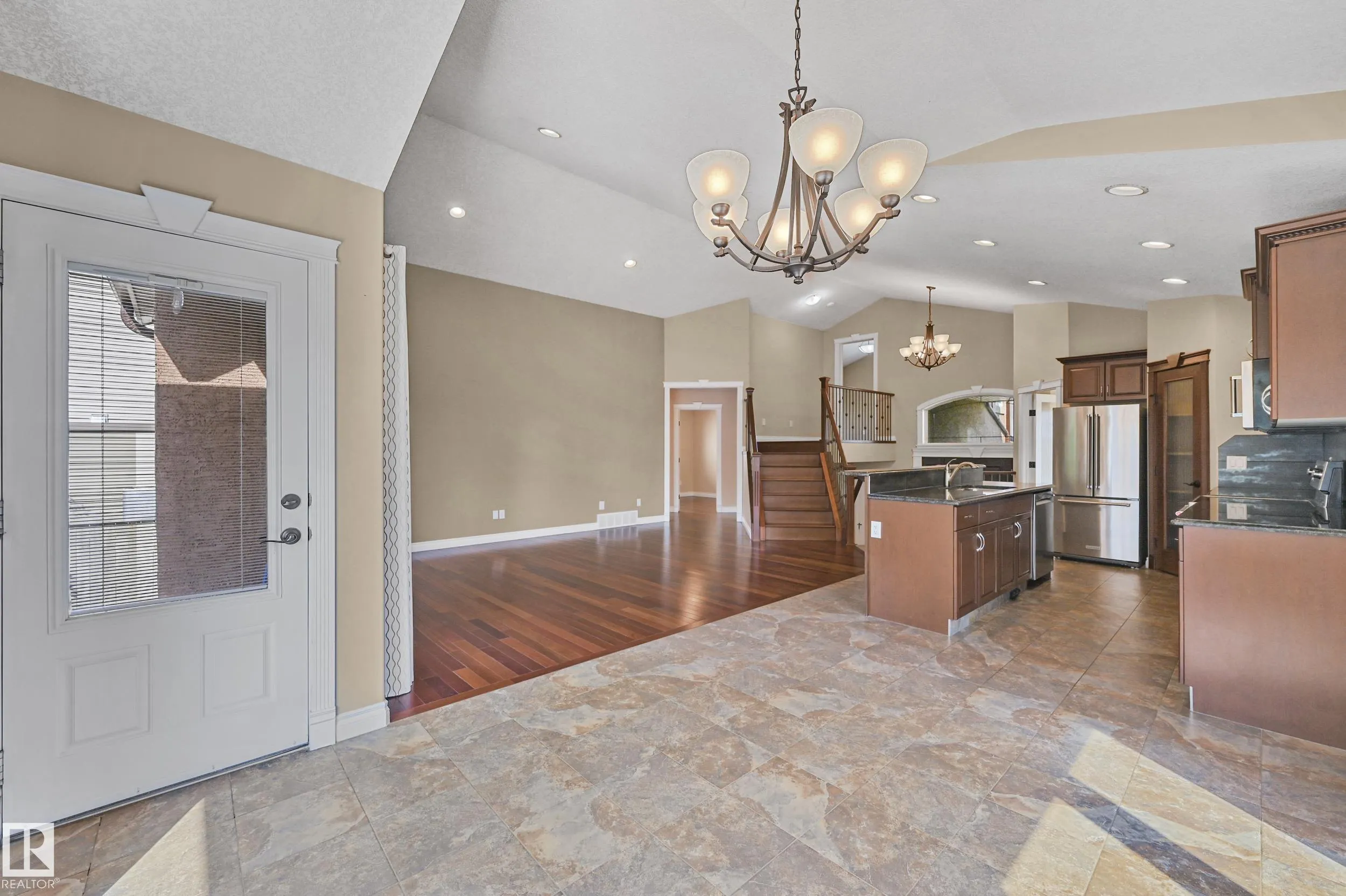 1213 ADAMSON Drive