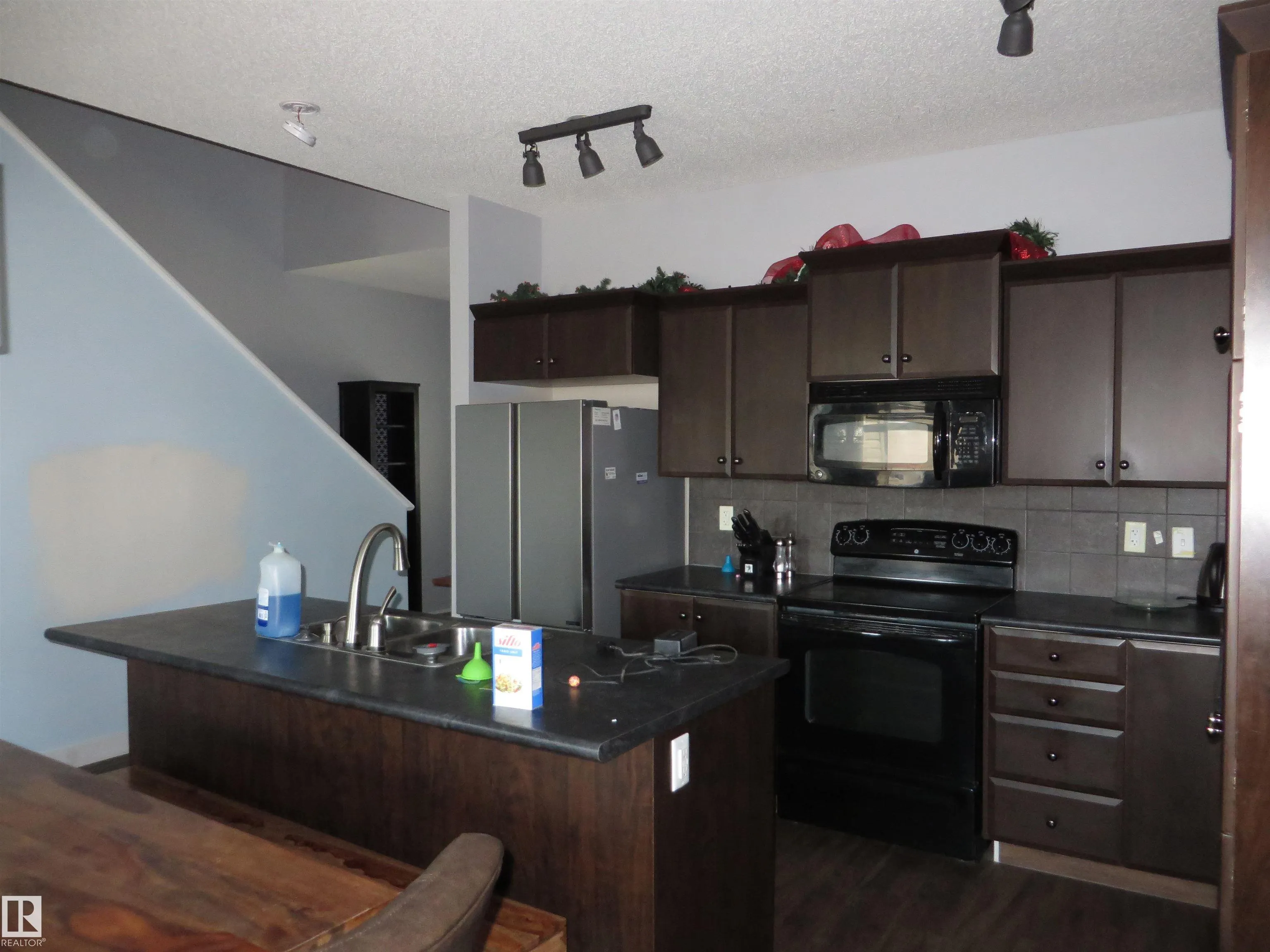 285 SOUTHWICK Way
