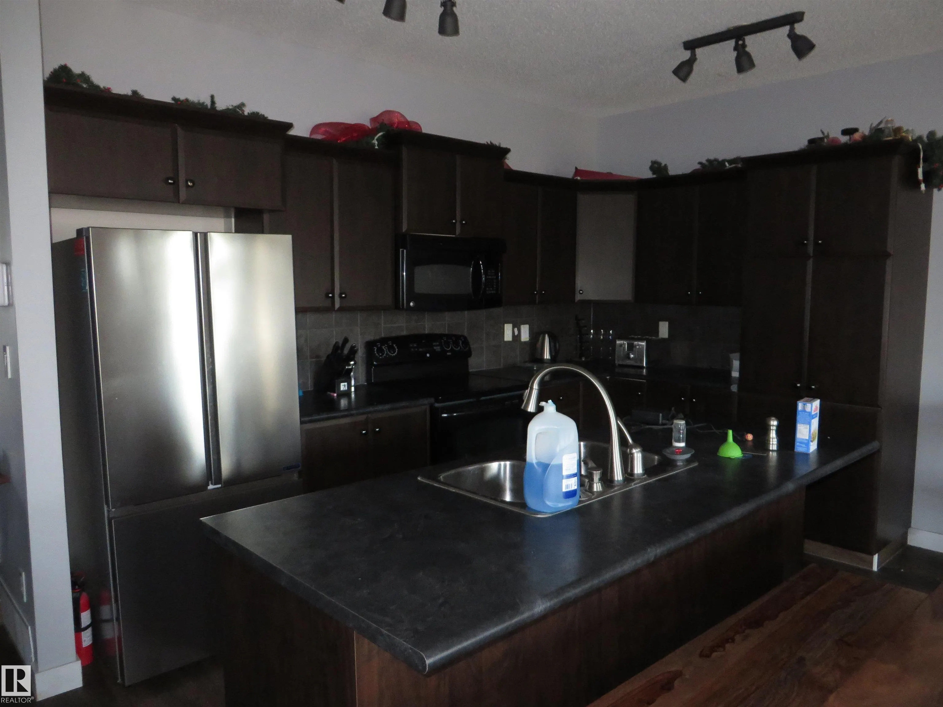 285 SOUTHWICK Way