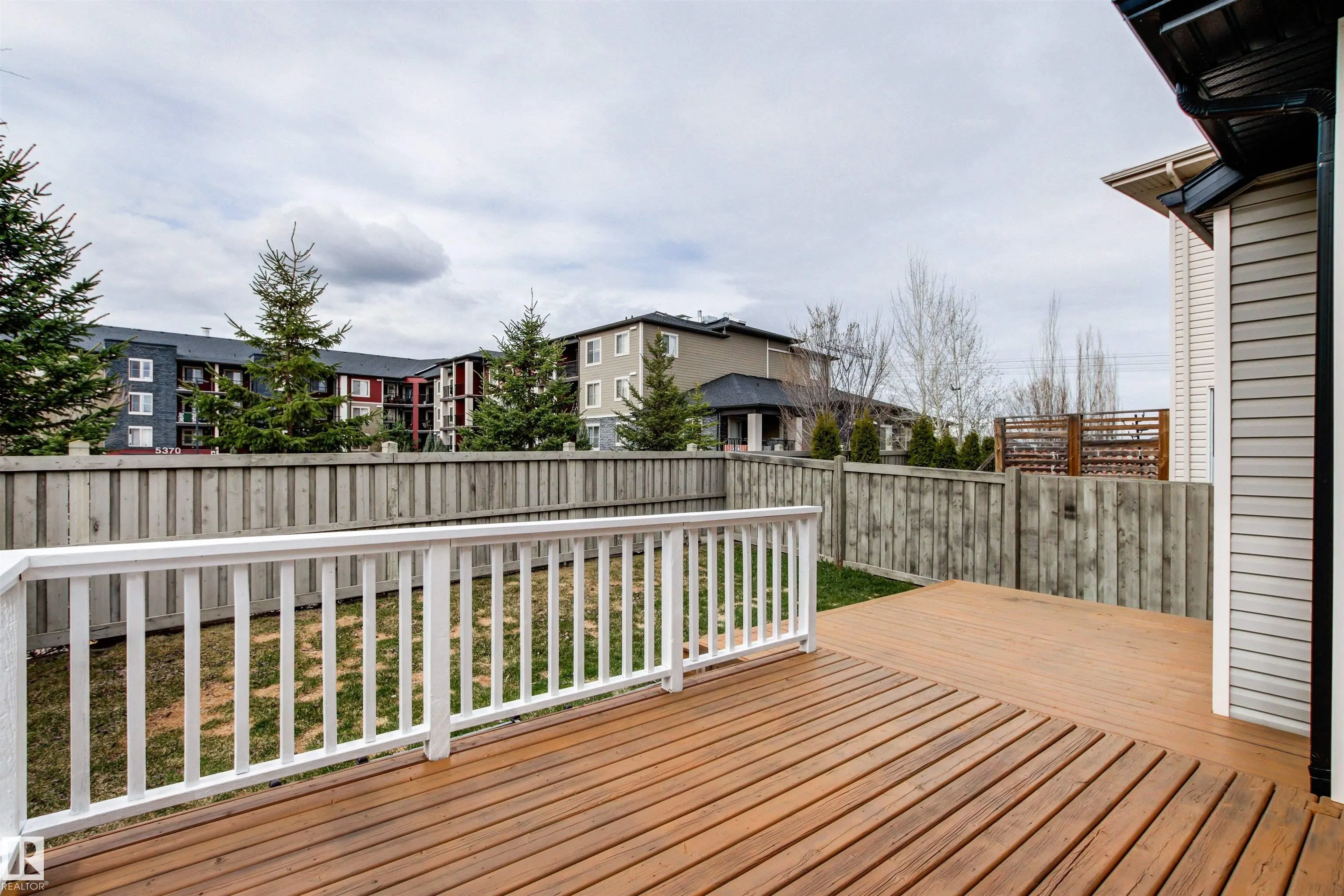 3952 CLAXTON Loop