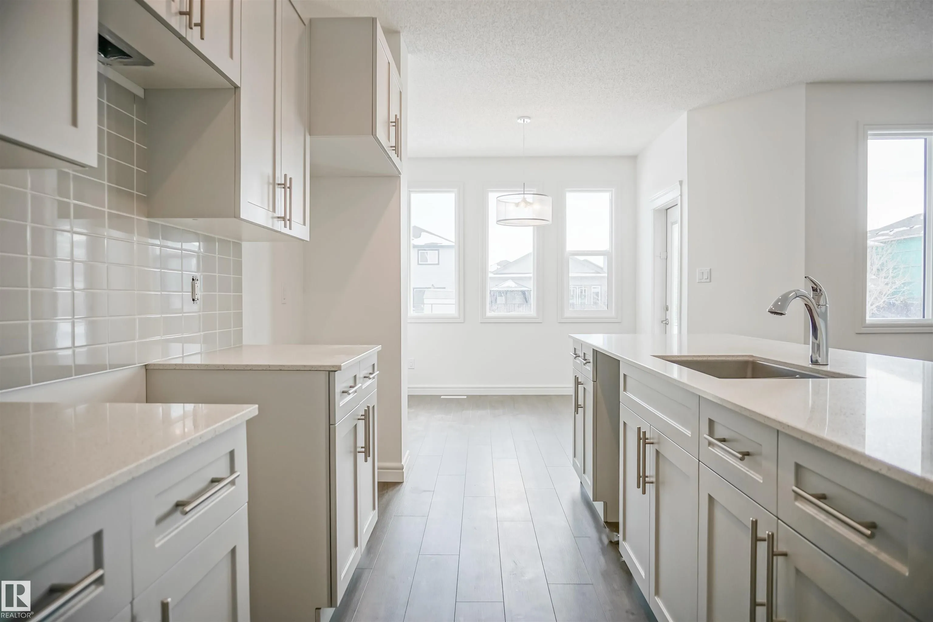 1182 South Creek Wynd