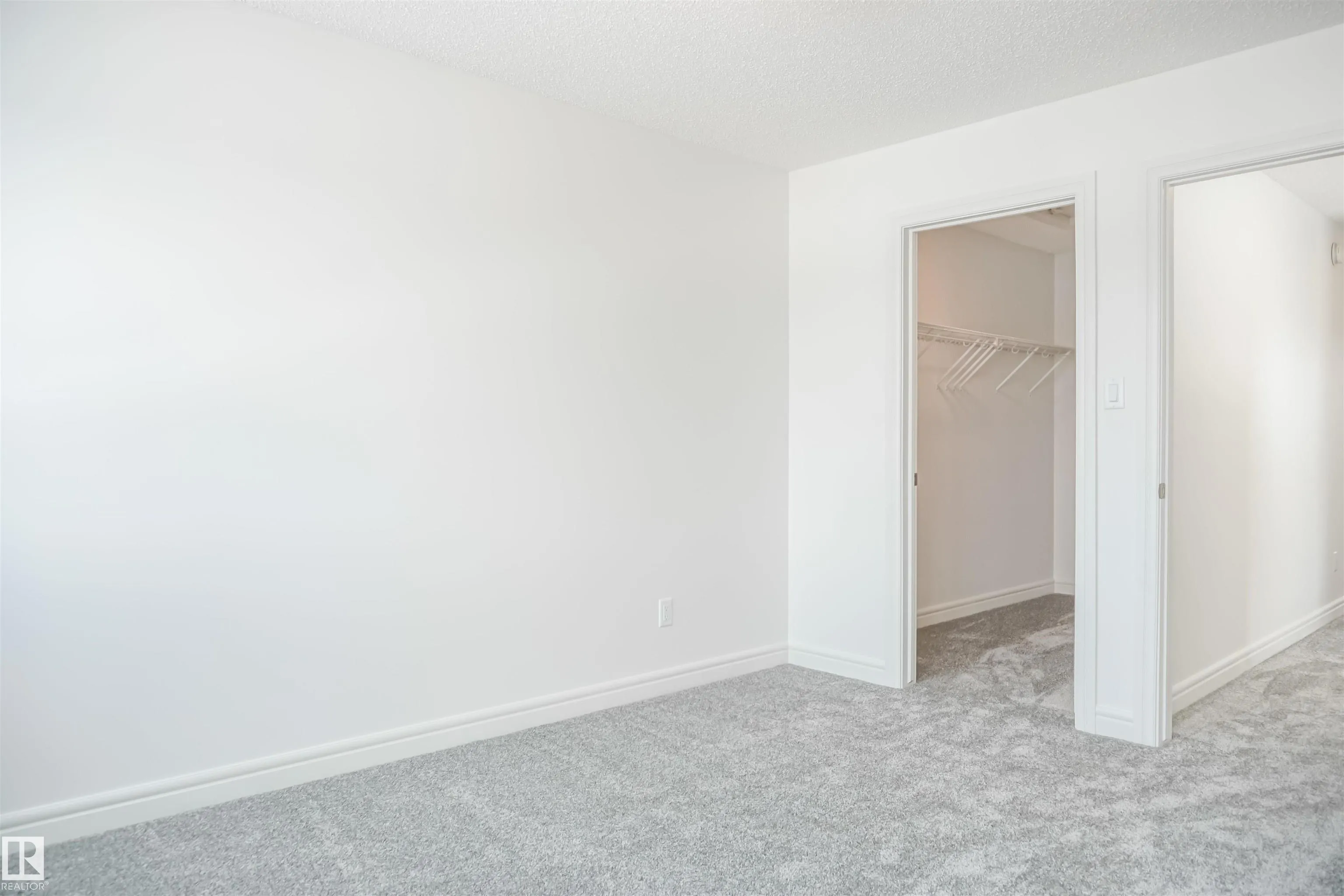 1180 South Creek Wynd