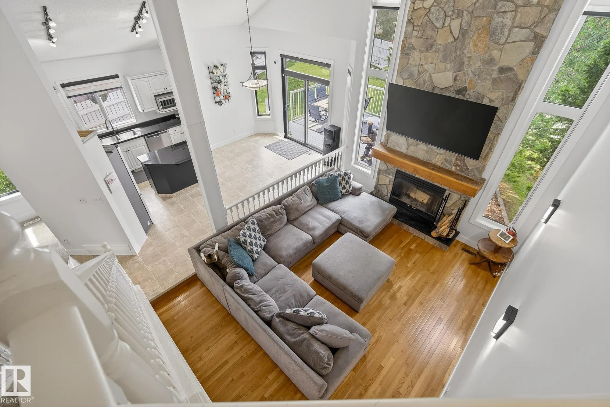 7 CHARLTON Road