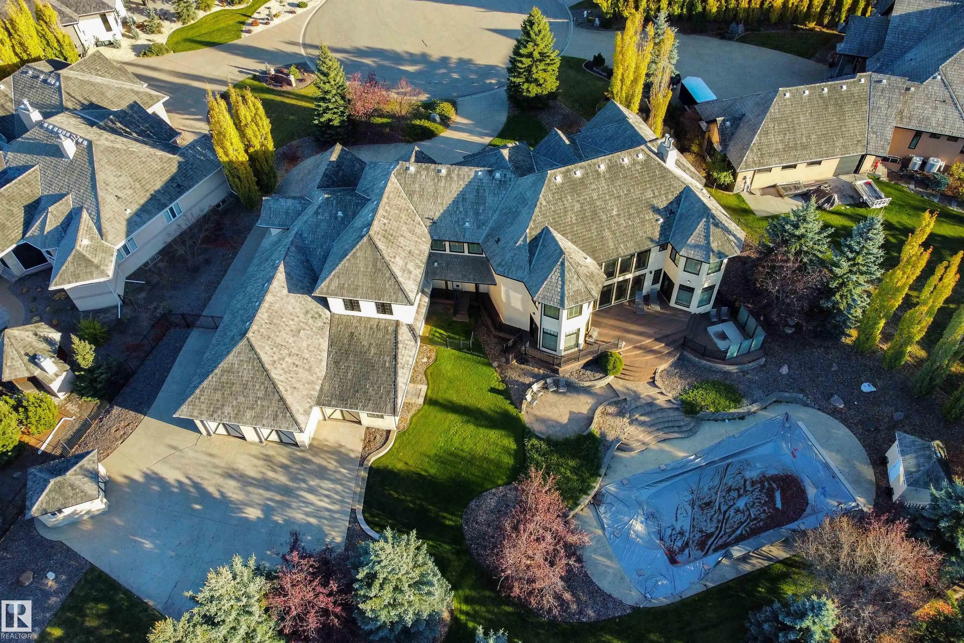 129 Riverview Crescent