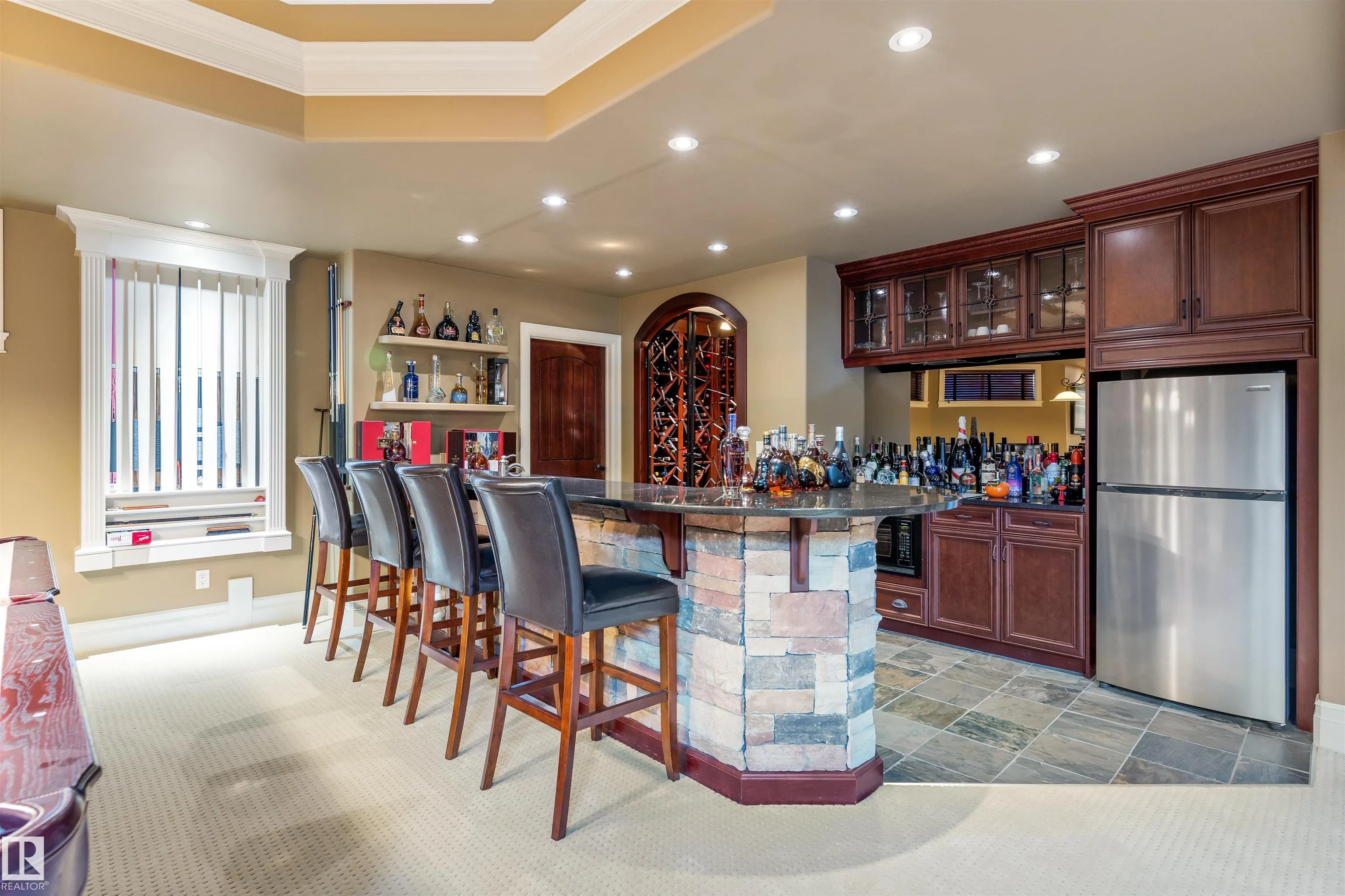 129 Riverview Crescent