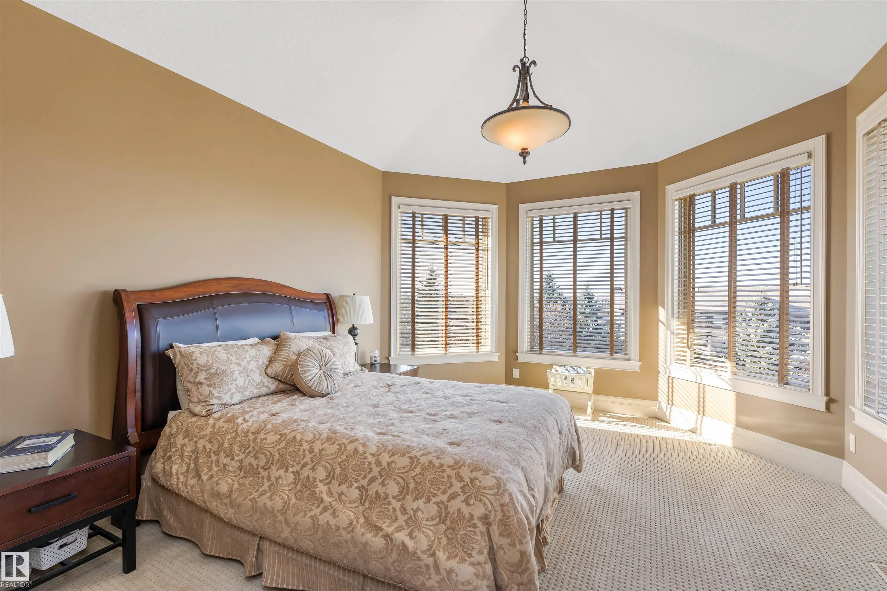 129 Riverview Crescent
