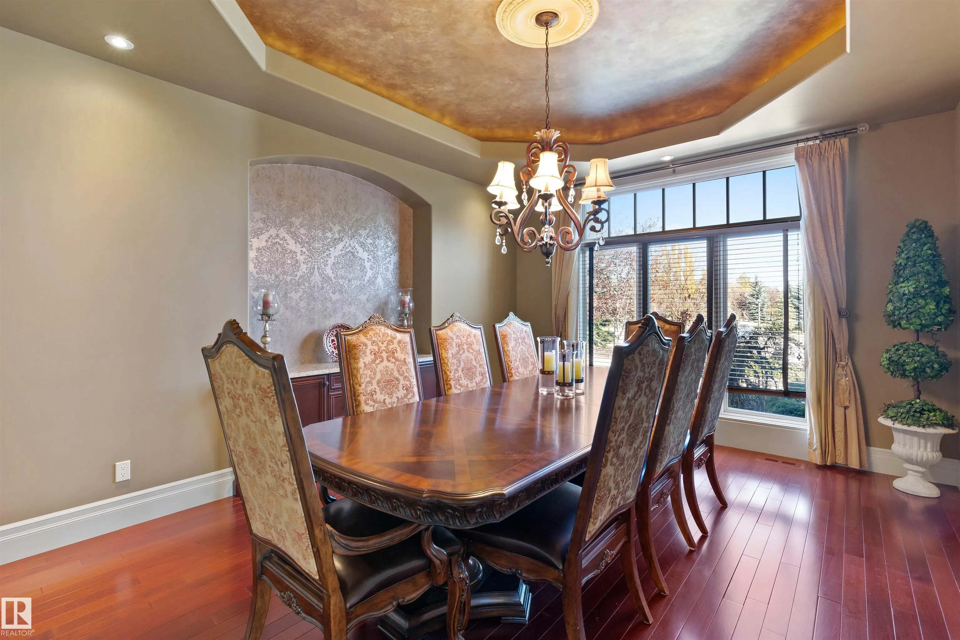 129 Riverview Crescent