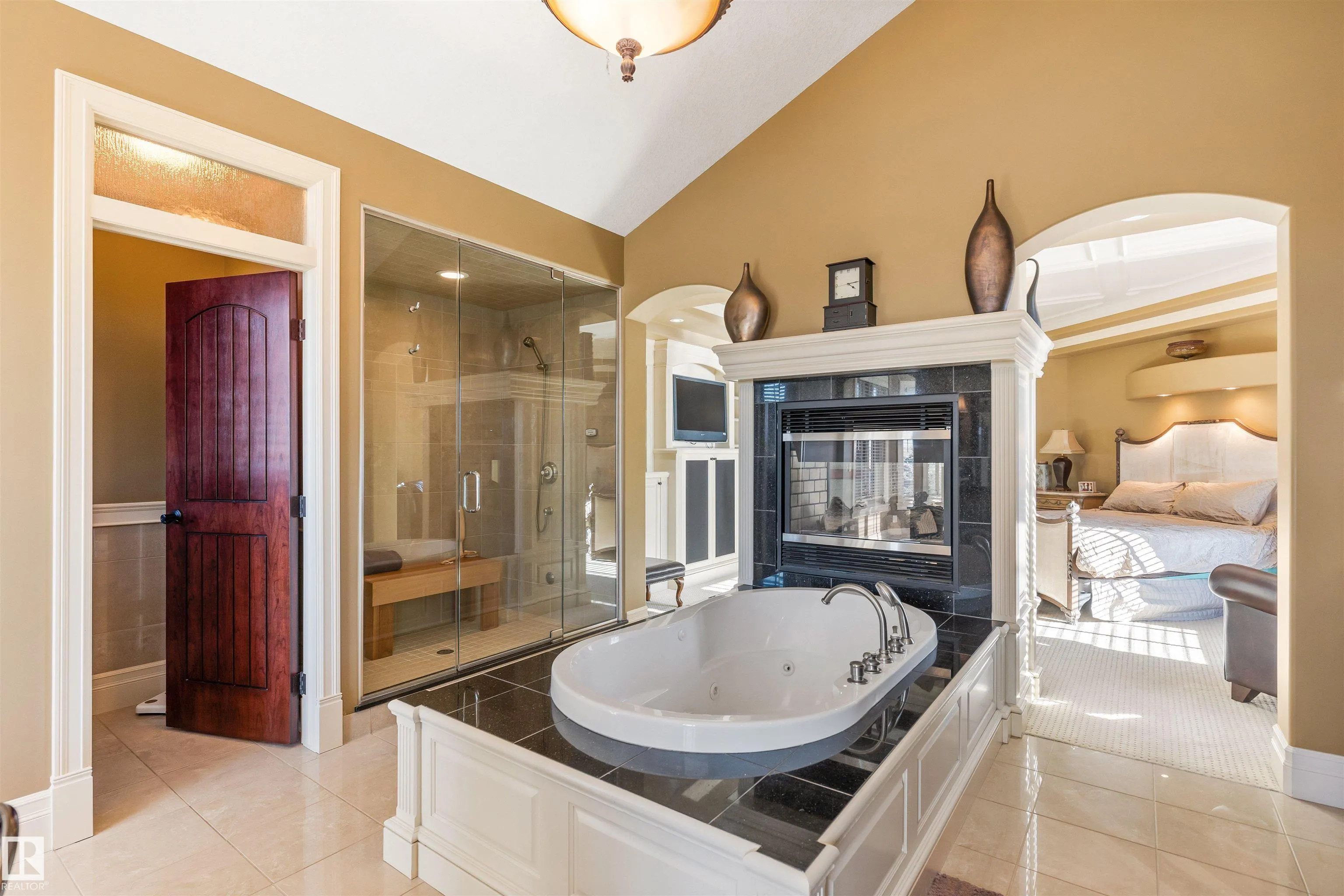 129 Riverview Crescent