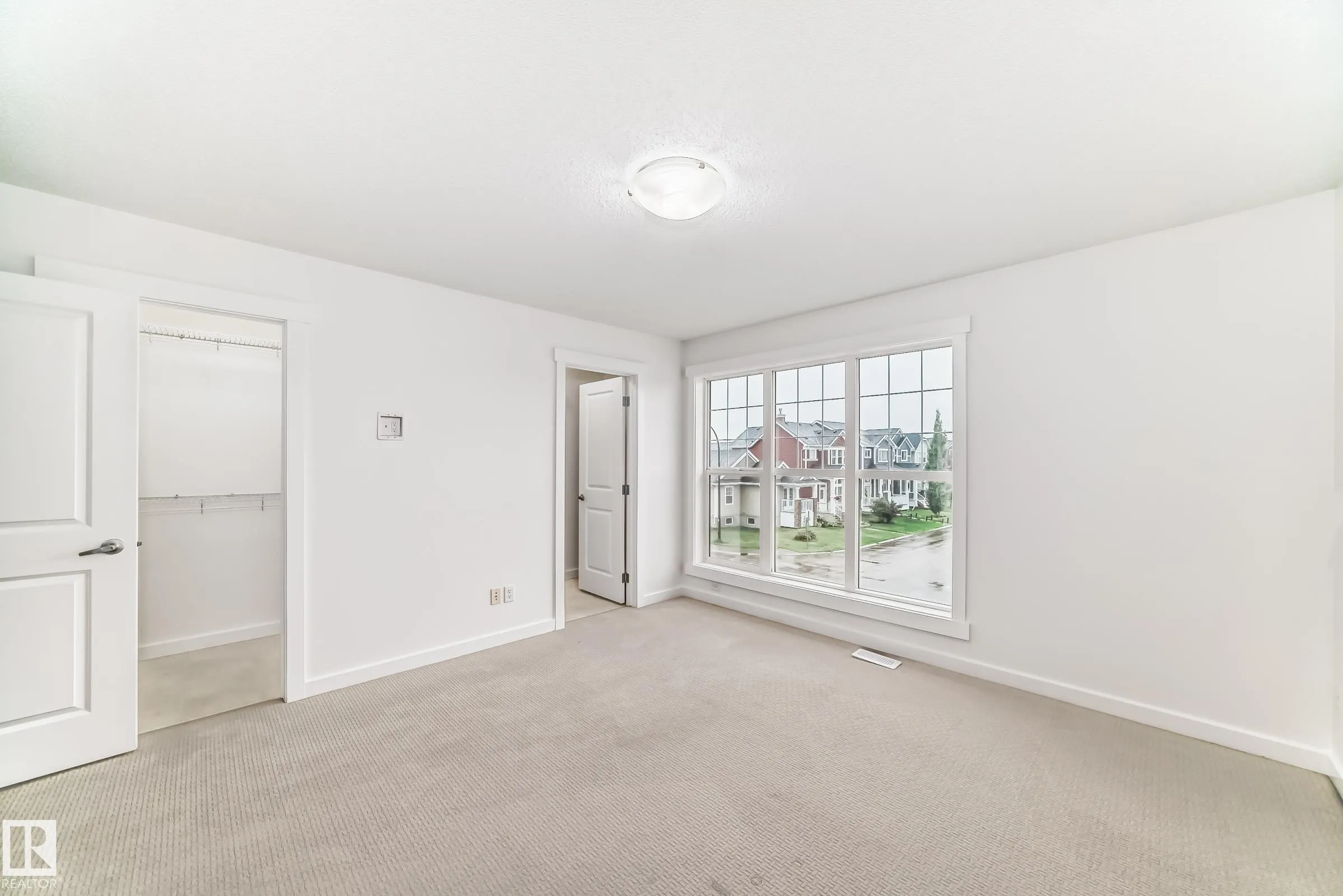 359 SIMMONDS Way
