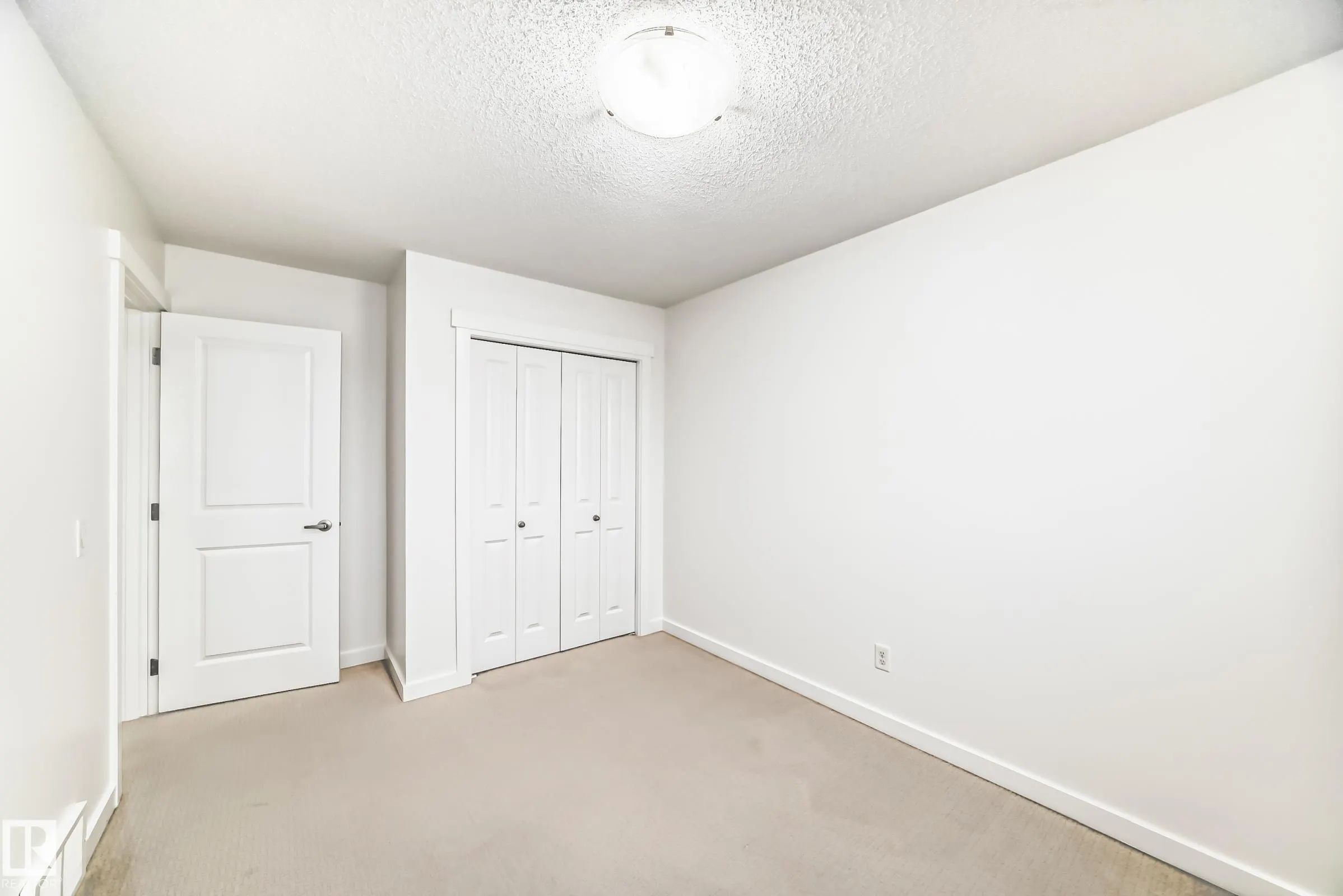 359 SIMMONDS Way