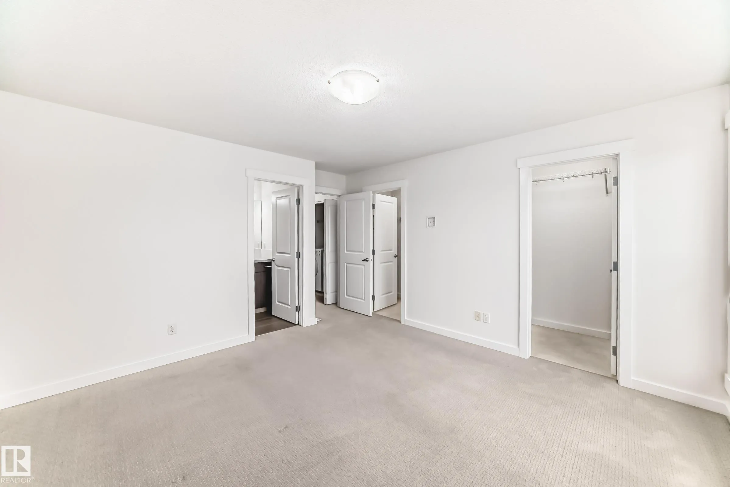 359 SIMMONDS Way