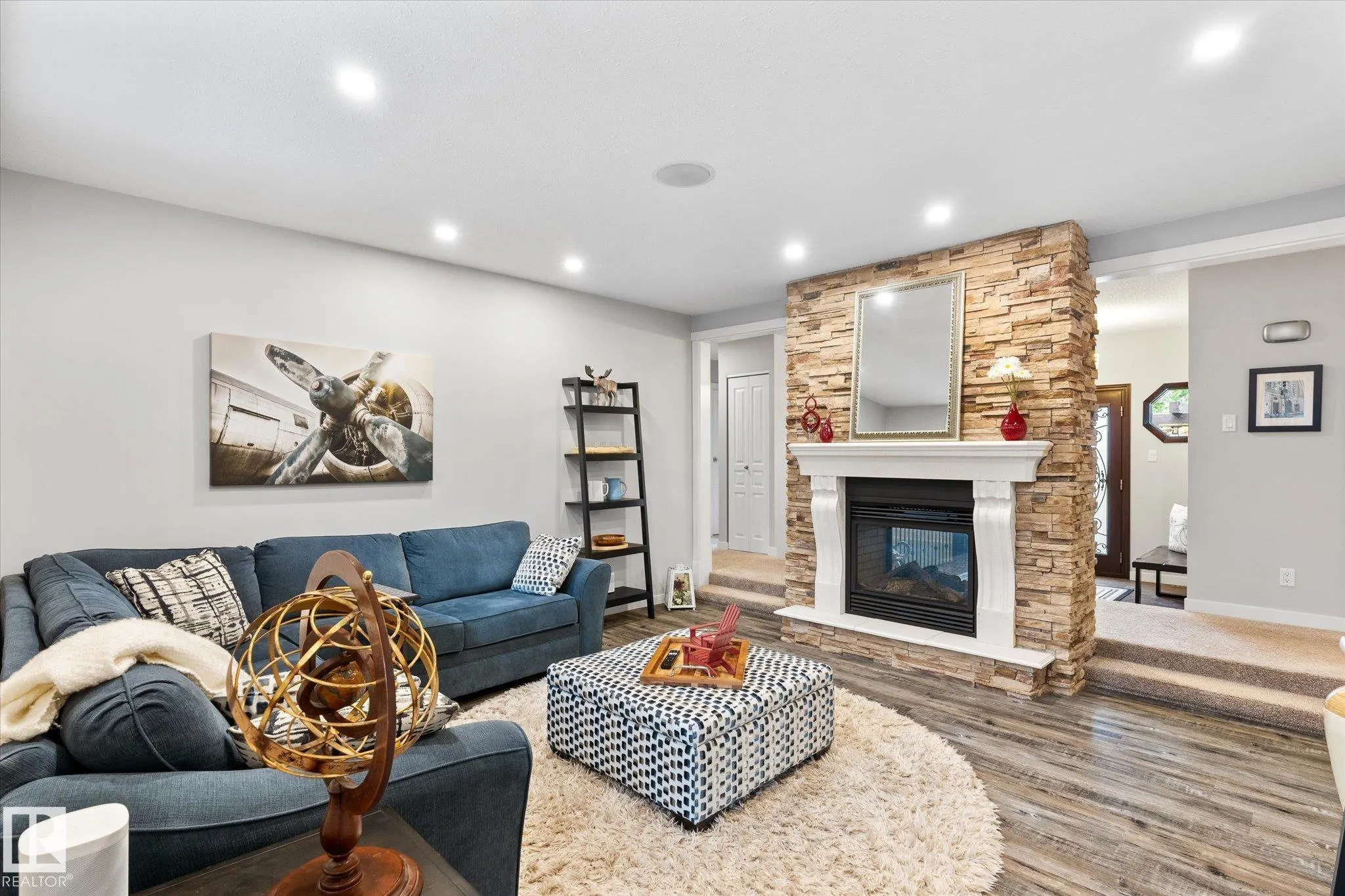 1112 PARKER Terrace