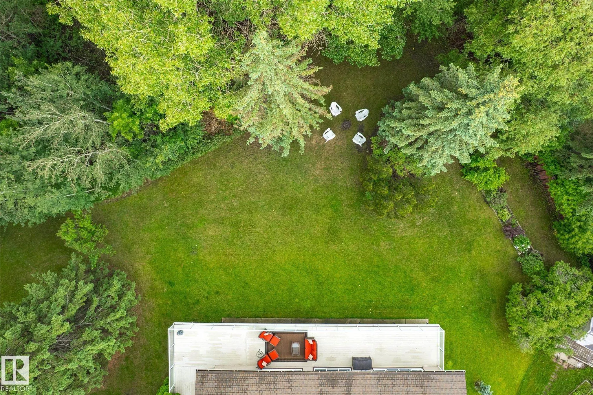 1112 PARKER Terrace