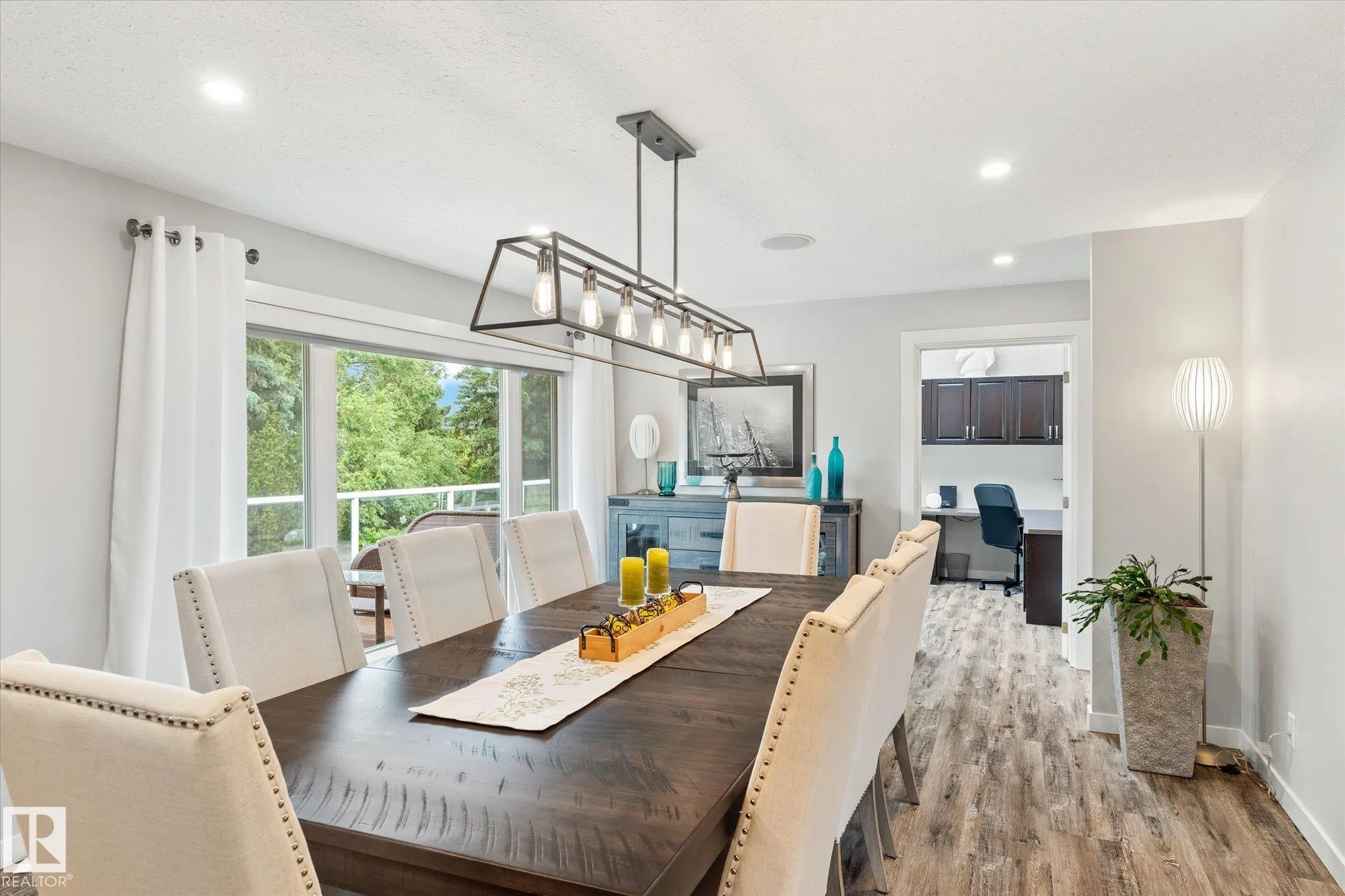 1112 PARKER Terrace