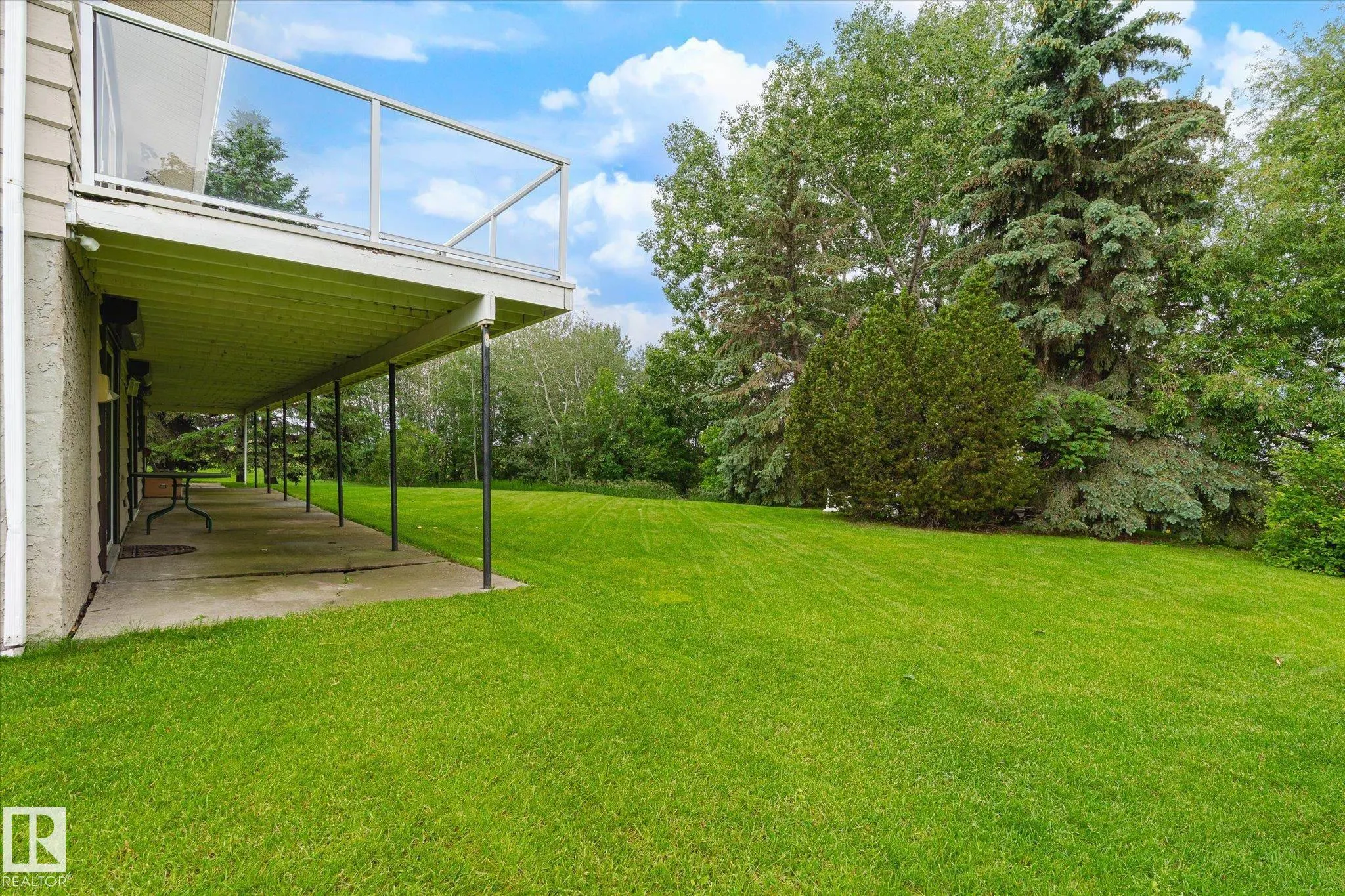 1112 PARKER Terrace