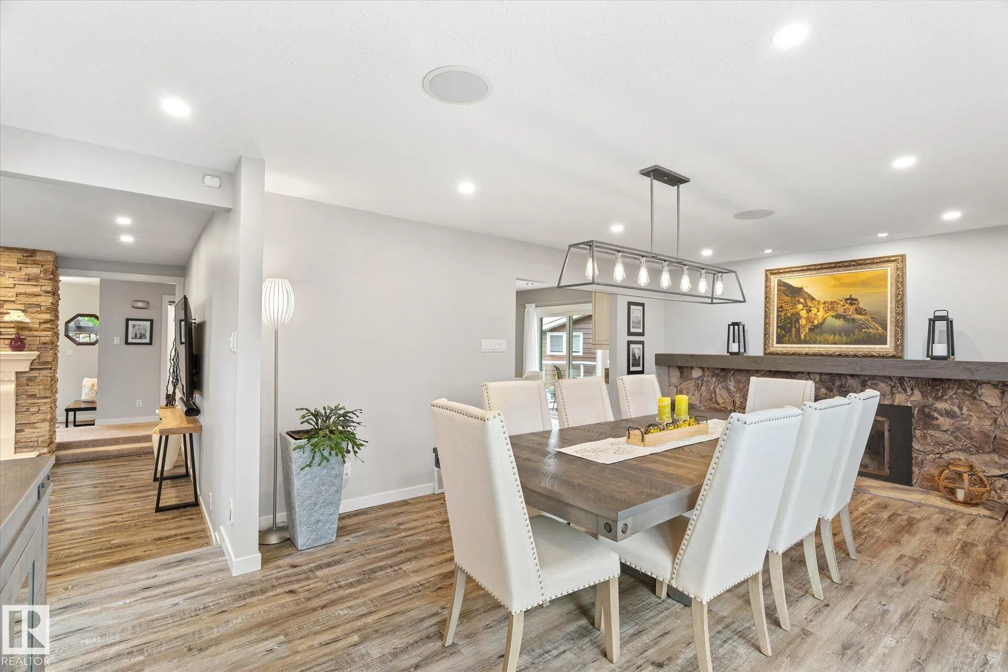 1112 PARKER Terrace