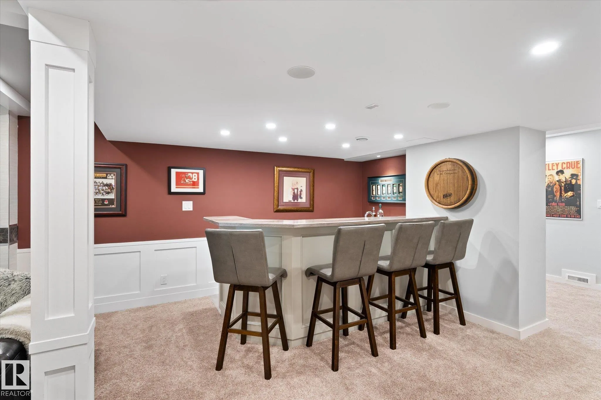 1112 PARKER Terrace