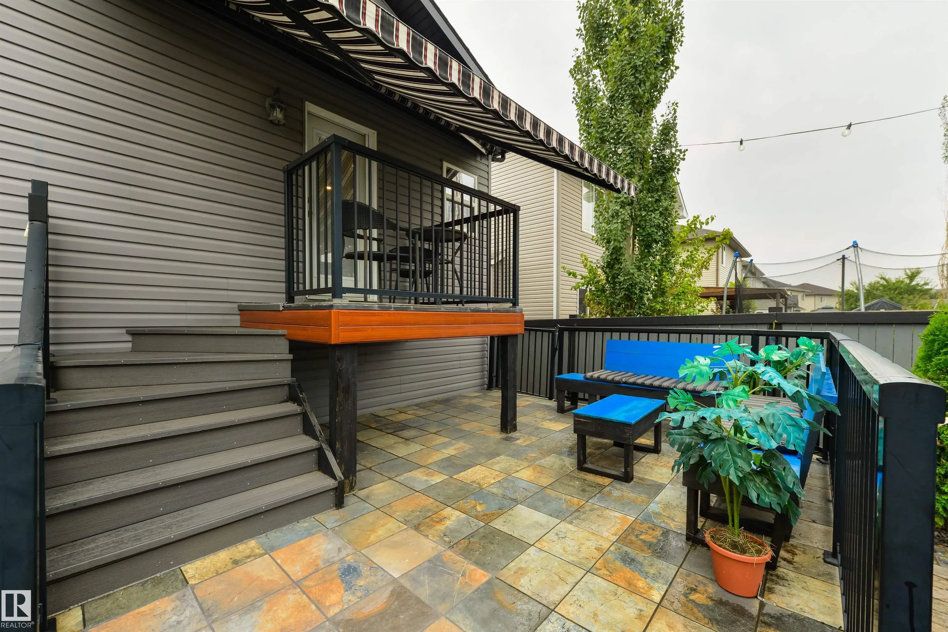 60 HUNTINGTON Crescent