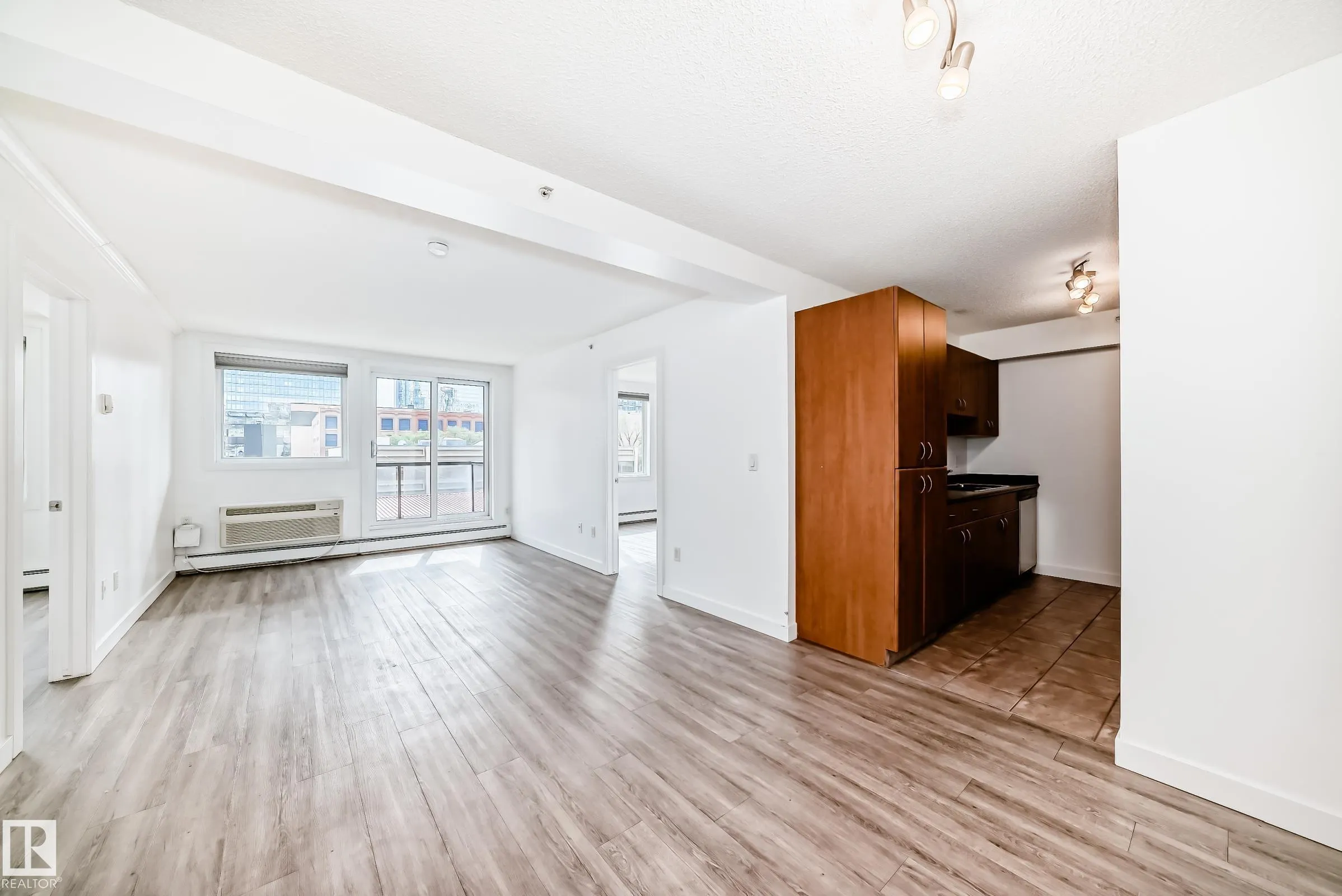 10303 105 Street