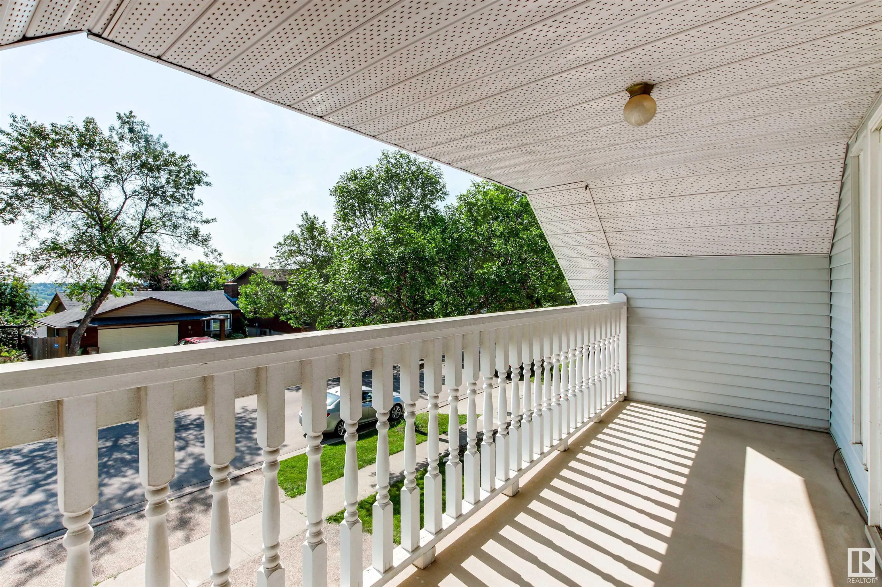 36 LANGHOLM Drive
