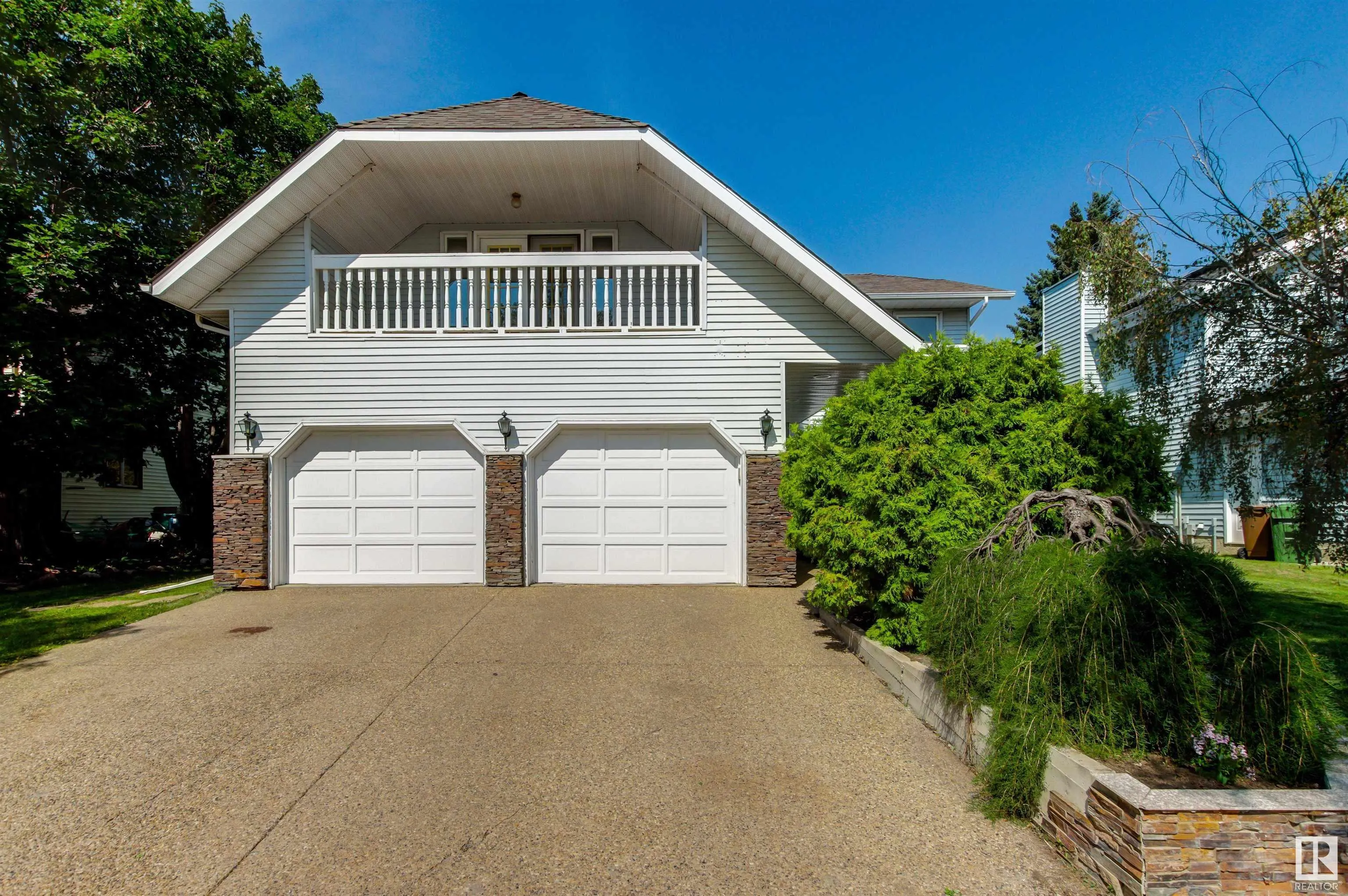 36 LANGHOLM Drive