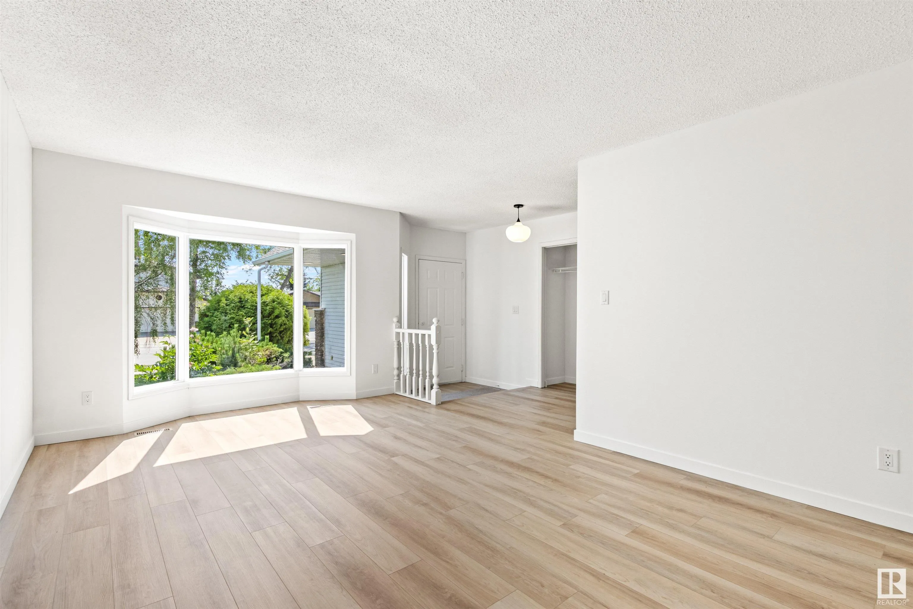 36 LANGHOLM Drive
