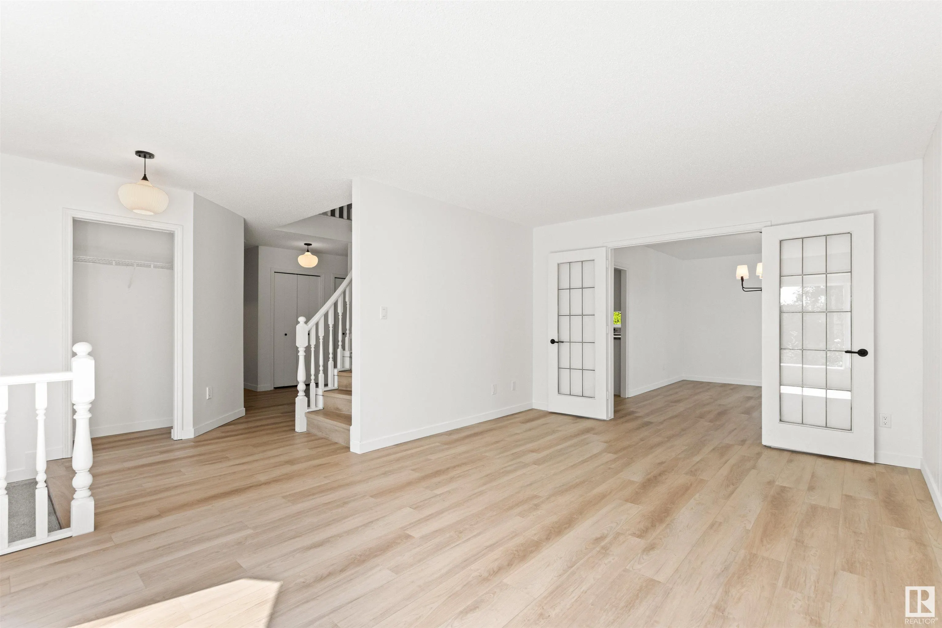 36 LANGHOLM Drive