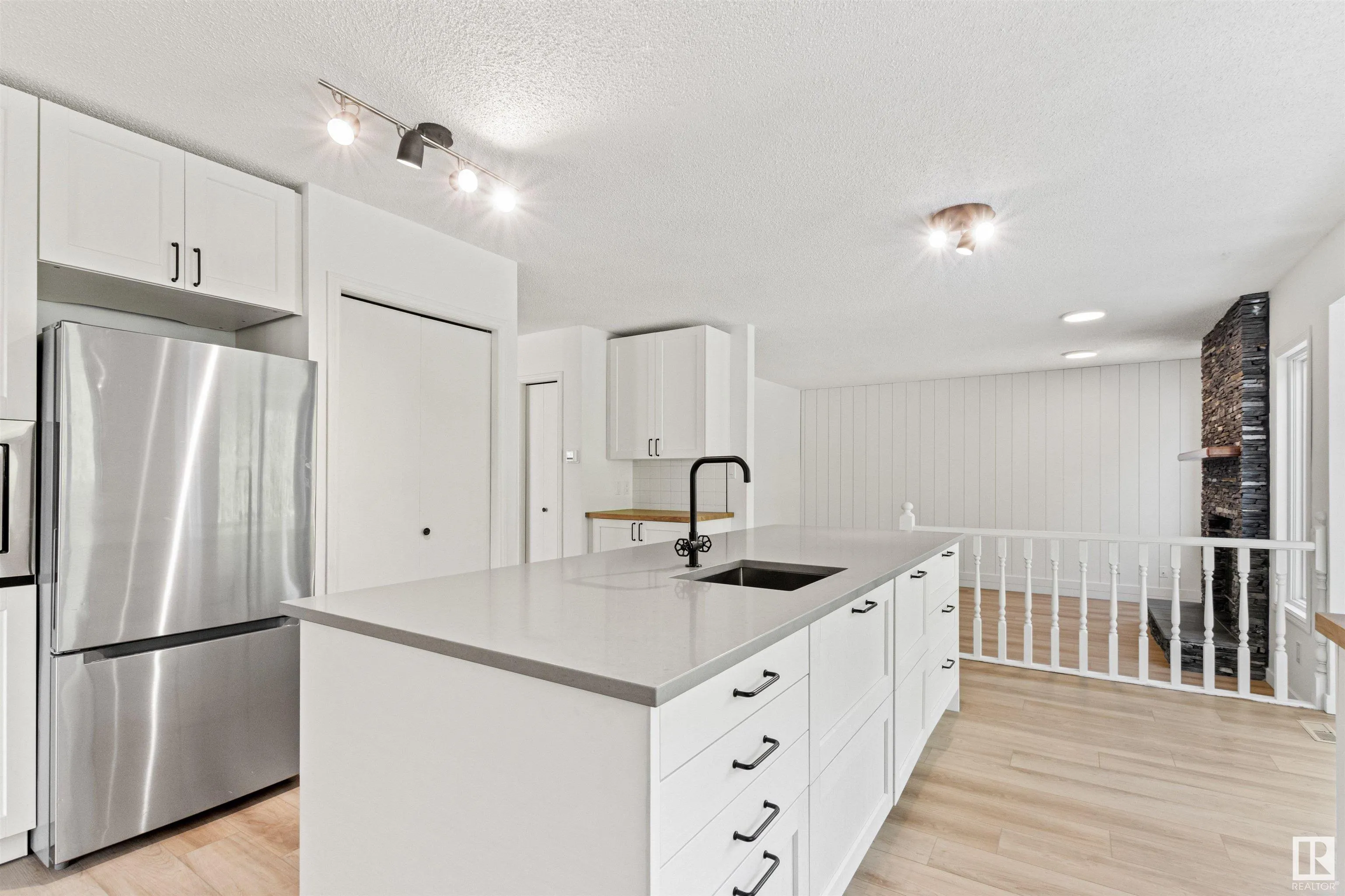 36 LANGHOLM Drive