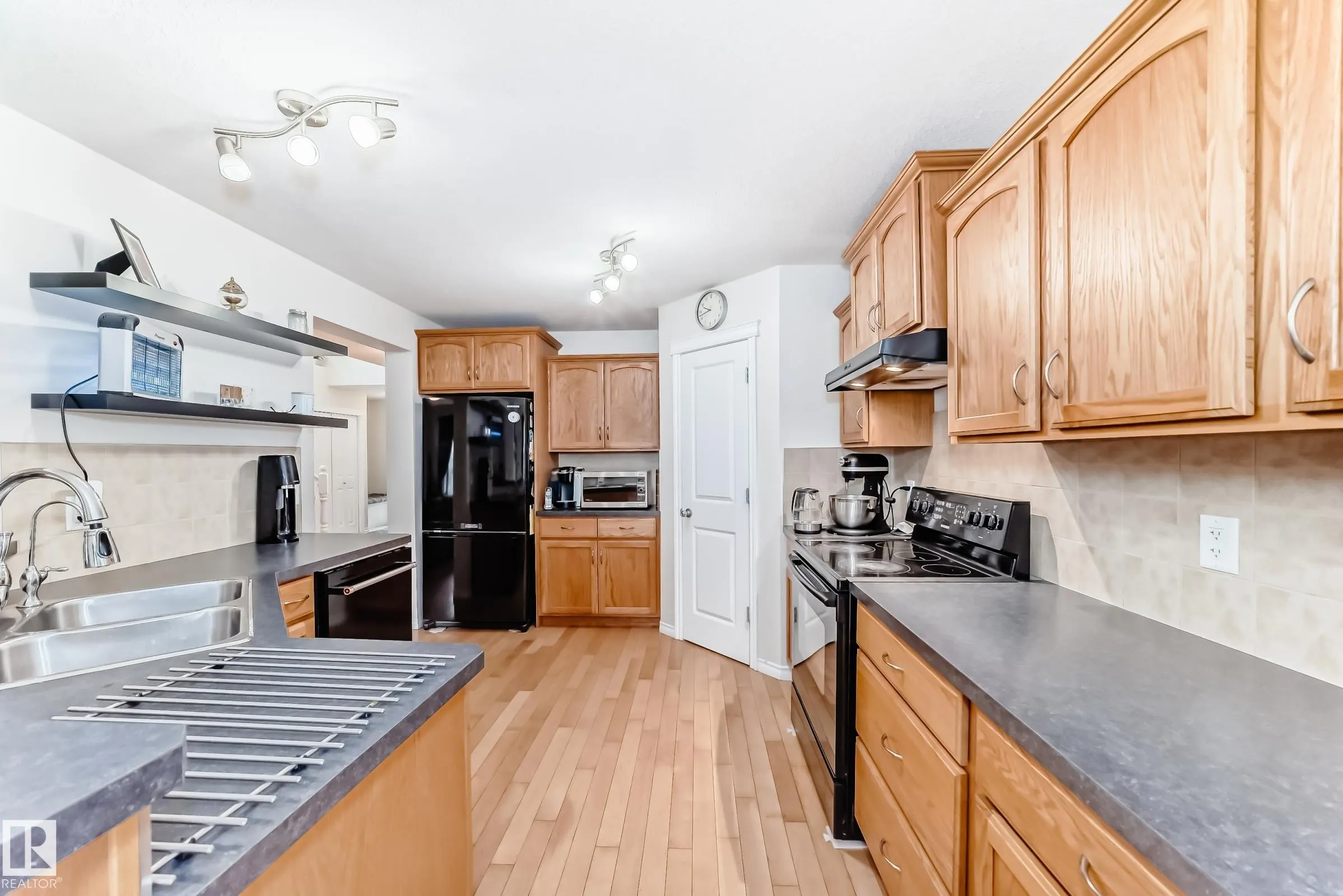17 Virginia Loop