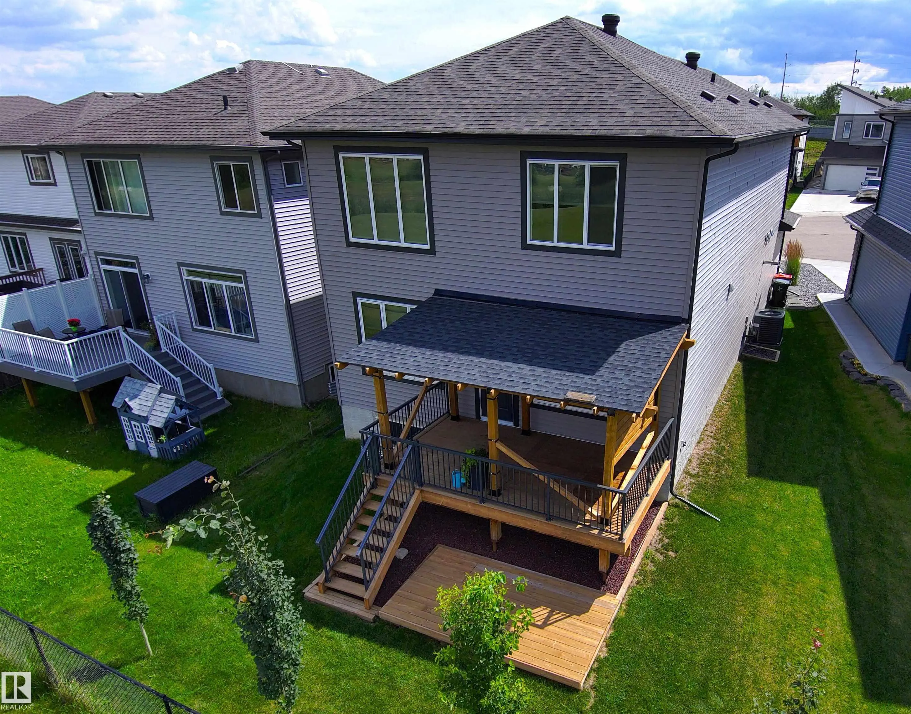 277 SILVERSTONE Crescent