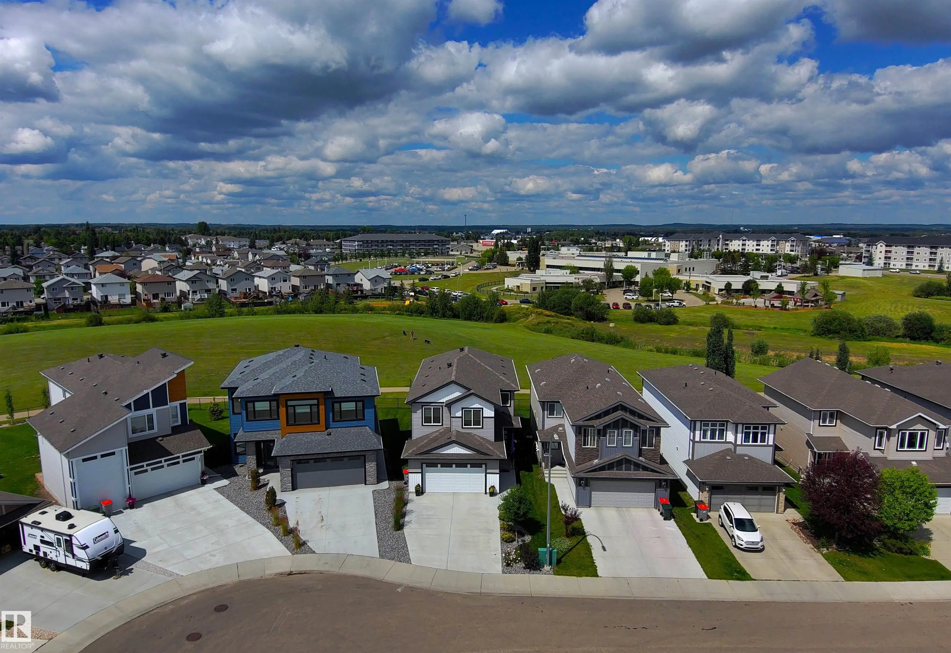277 SILVERSTONE Crescent