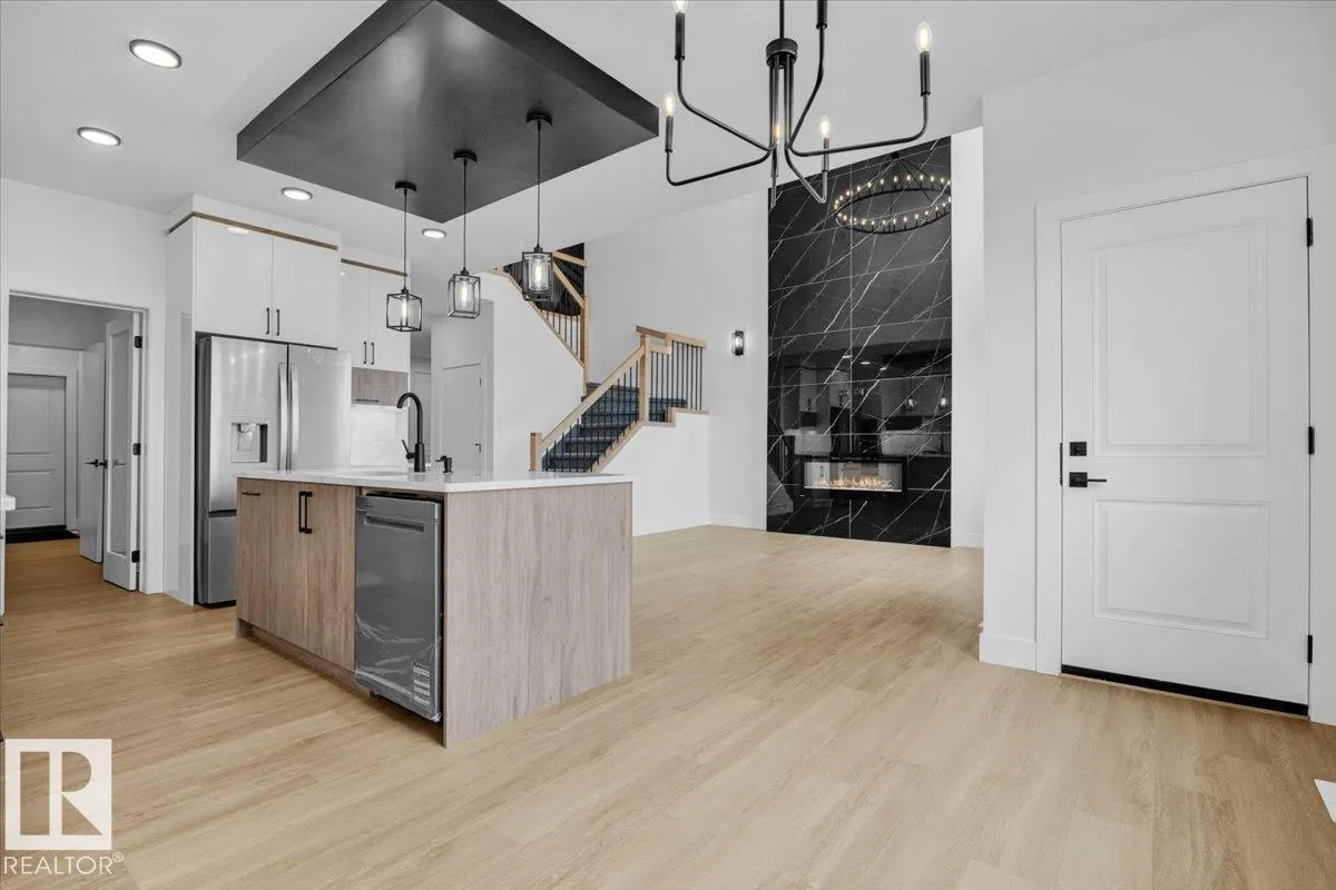 12 EDGEFIELD Way
