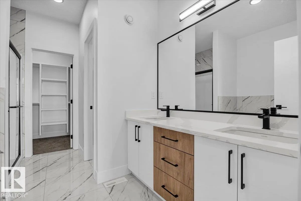12 EDGEFIELD Way