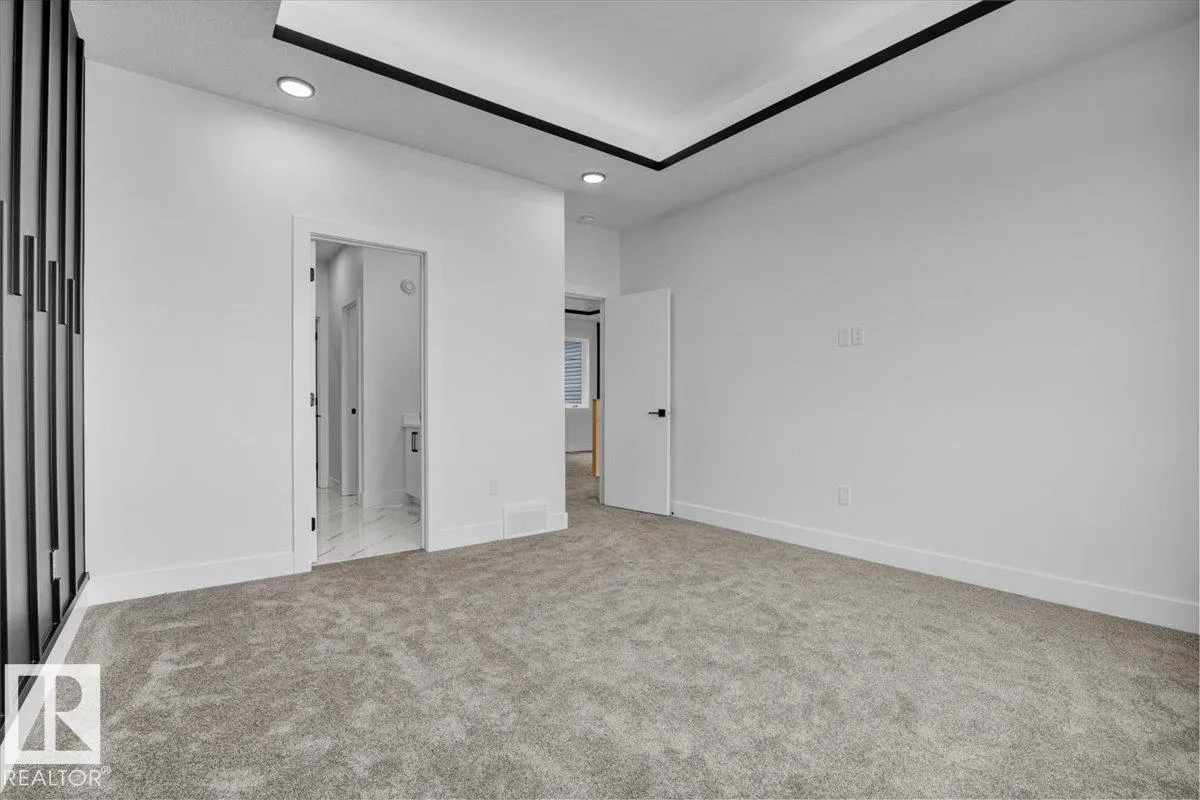 12 EDGEFIELD Way