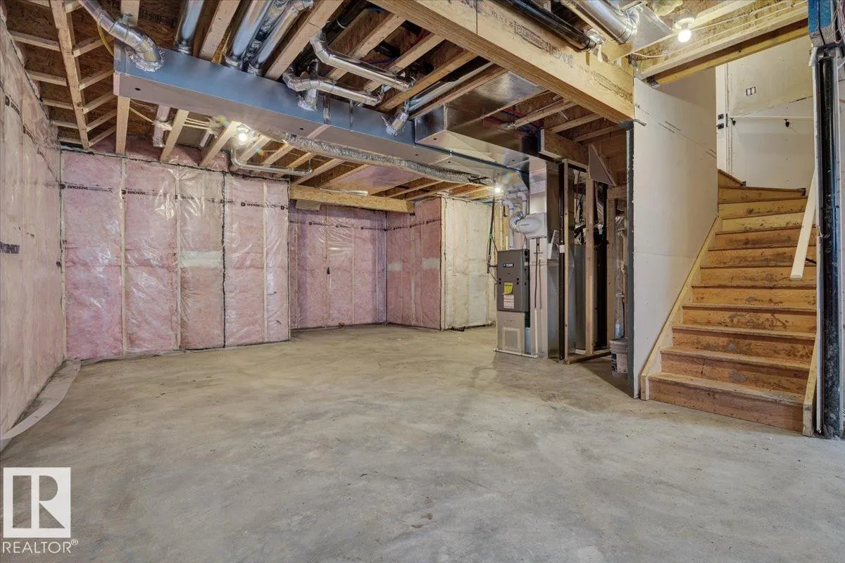 12 EDGEFIELD Way