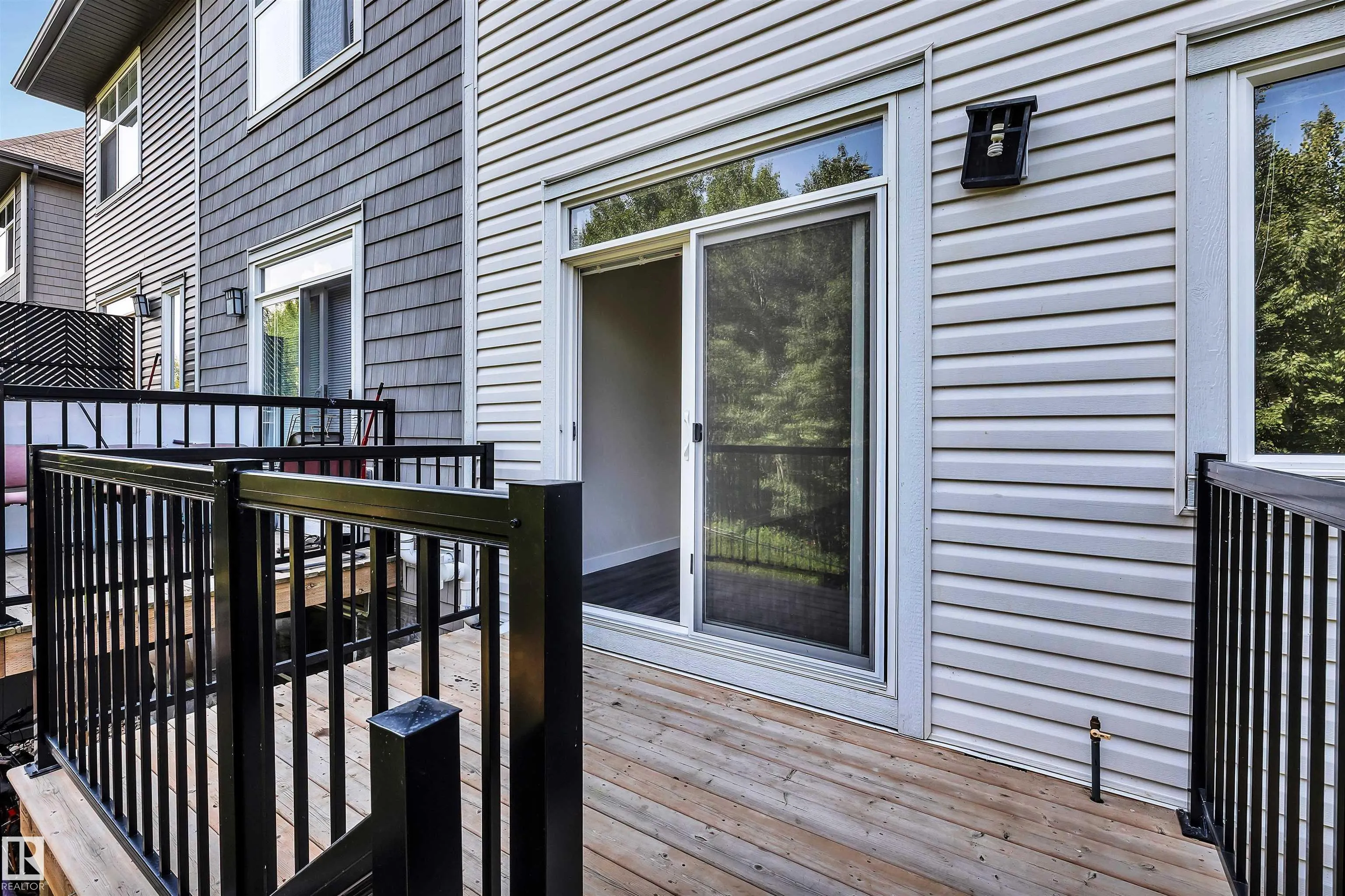 600 BELLEROSE Drive